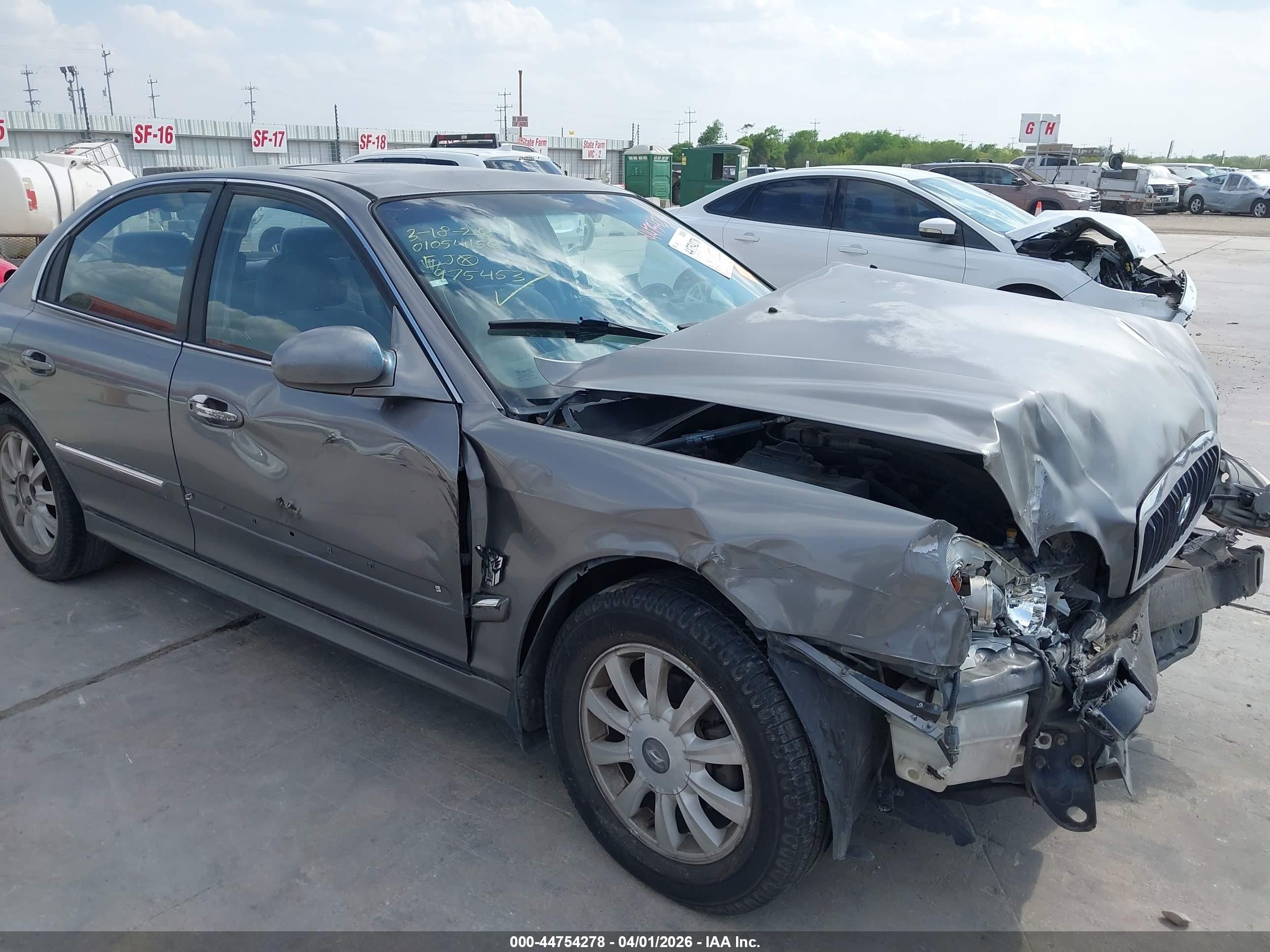 2004 Hyundai Sonata Gls/lx Gray vin: KMHWF35H54A975453