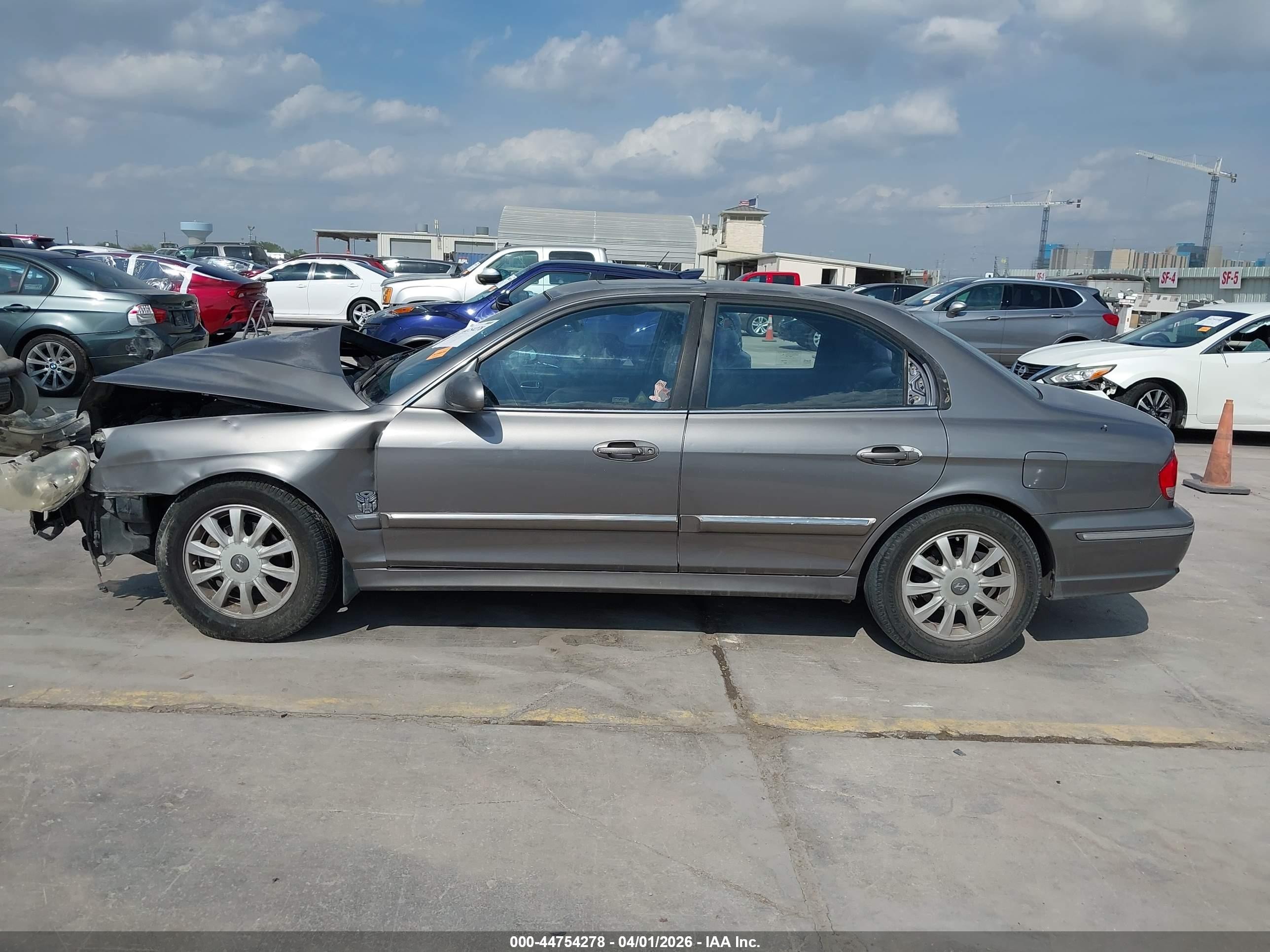 2004 Hyundai Sonata Gls/lx Gray vin: KMHWF35H54A975453