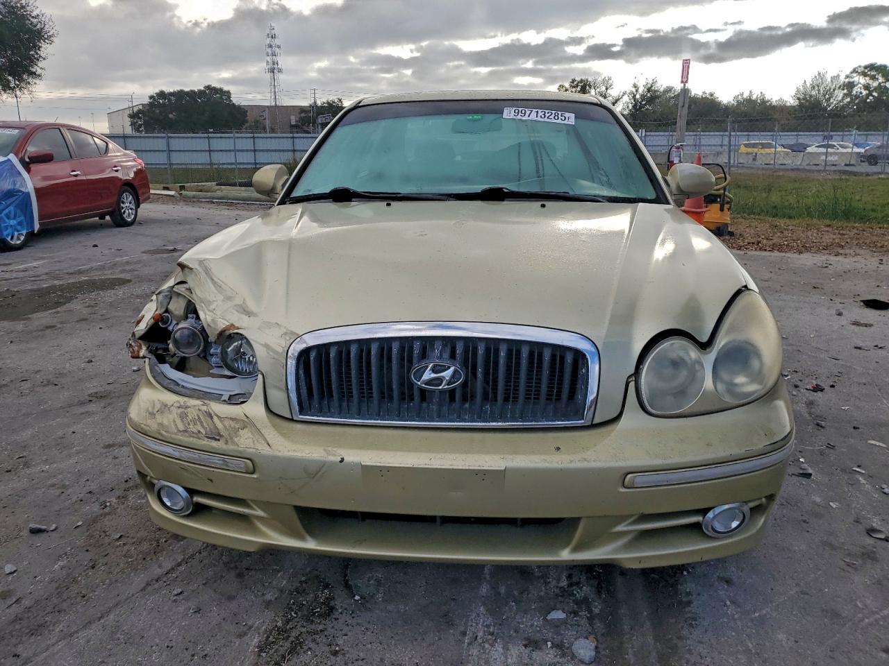 2002 Hyundai Sonata Gls Gold vin: KMHWF35H62A511570