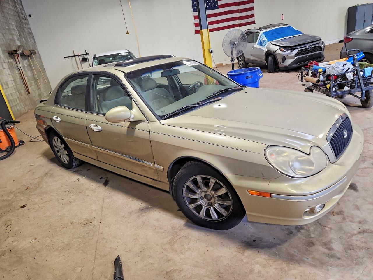 2002 Hyundai Sonata Gls/lx Cream vin: KMHWF35H62A661808