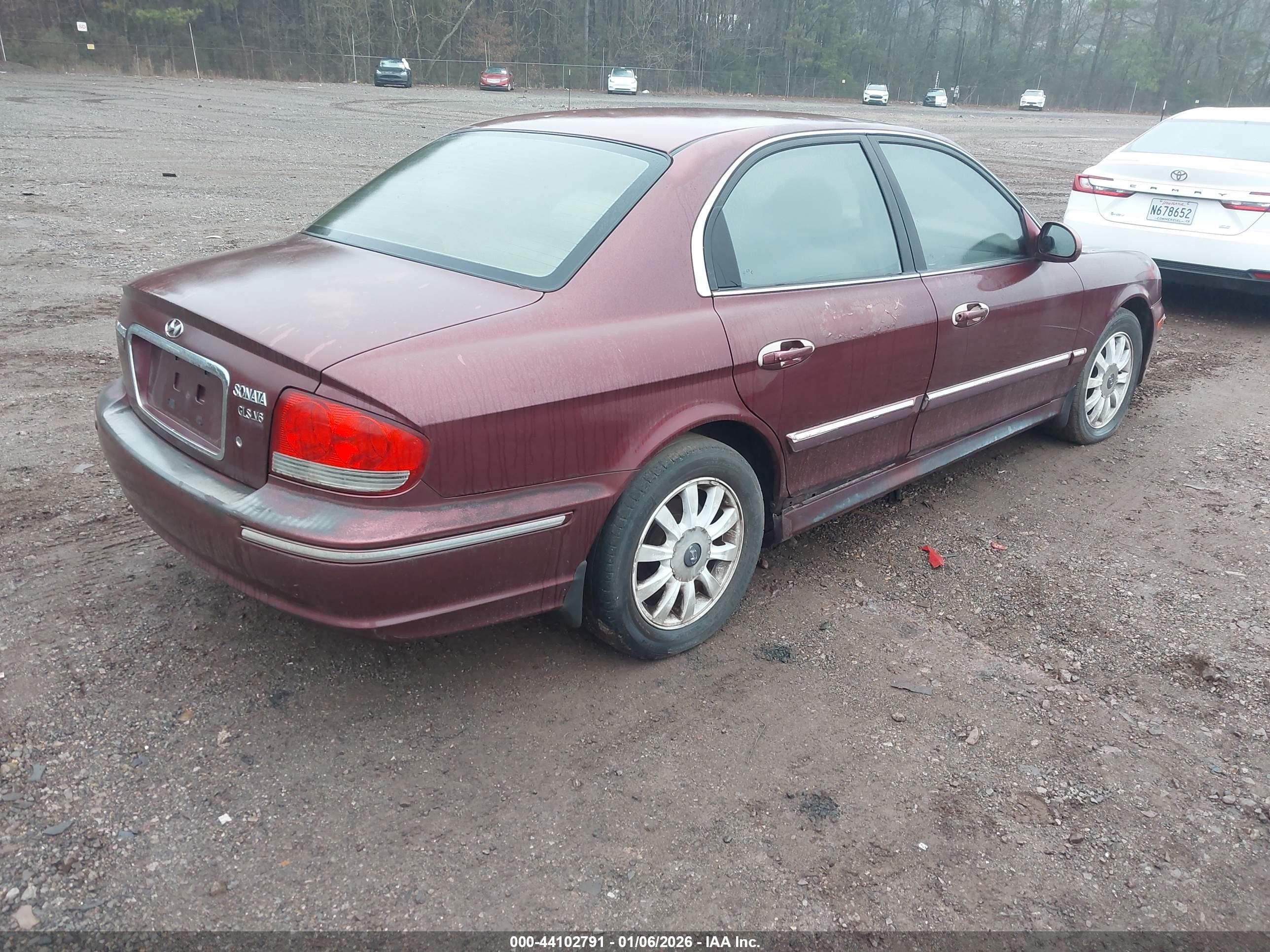 2002 Hyundai Sonata Gls/lx Burgundy vin: KMHWF35H62A674557