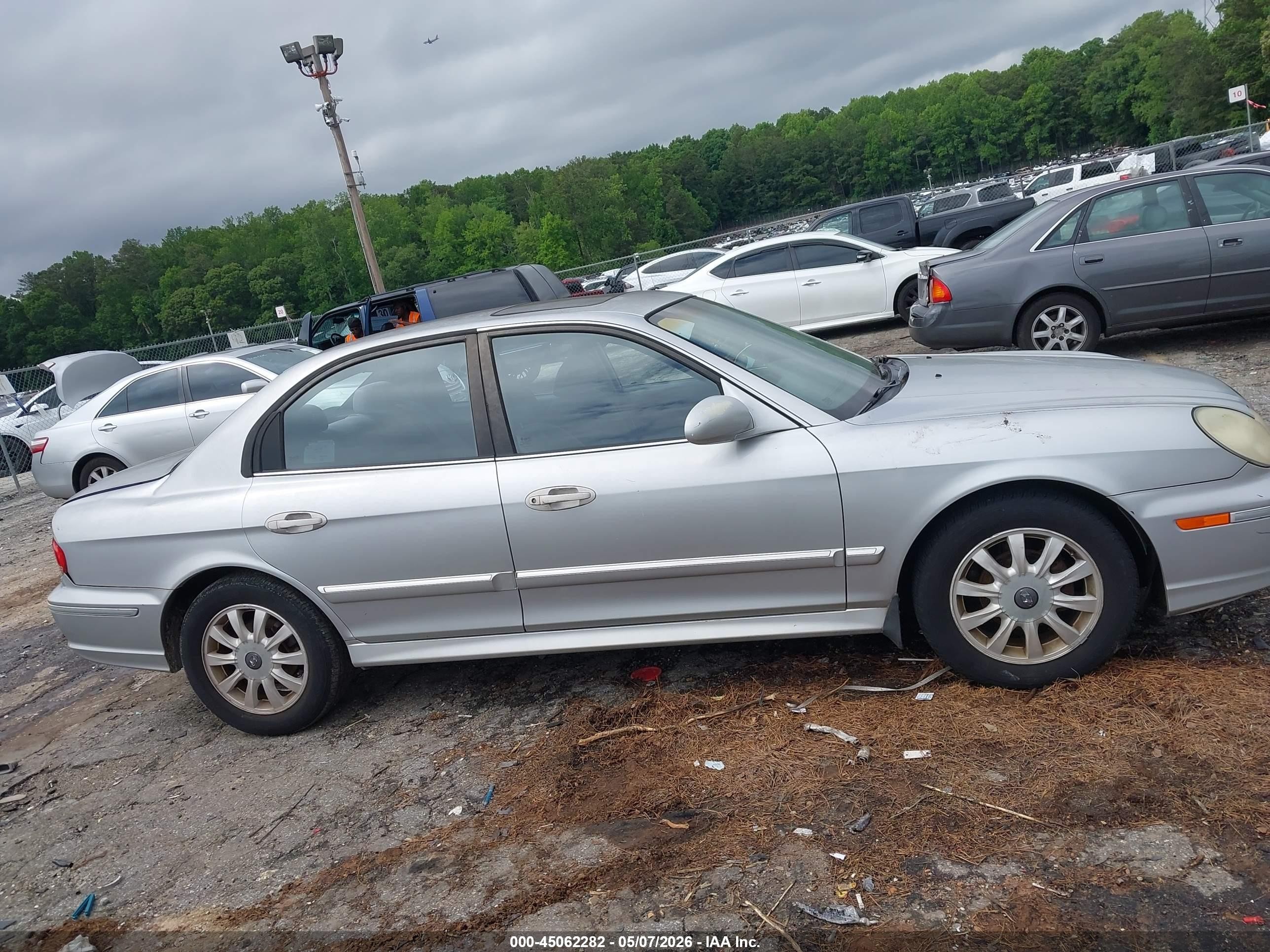 2003 Hyundai Sonata Gls/lx Silver vin: KMHWF35H63A896436