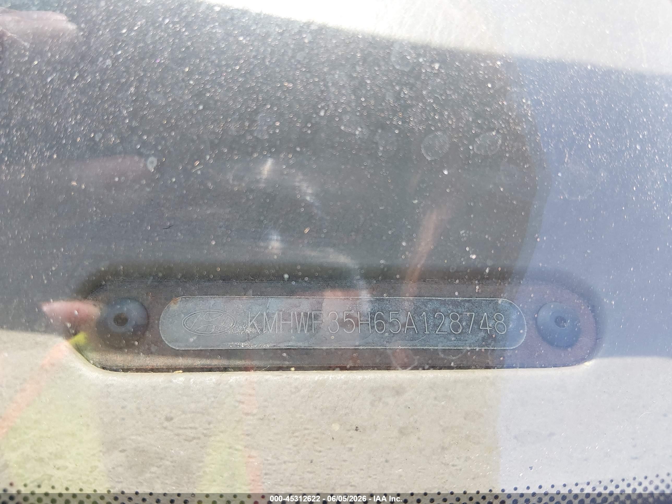 2005 Hyundai Sonata Gls/lx White vin: KMHWF35H65A128748