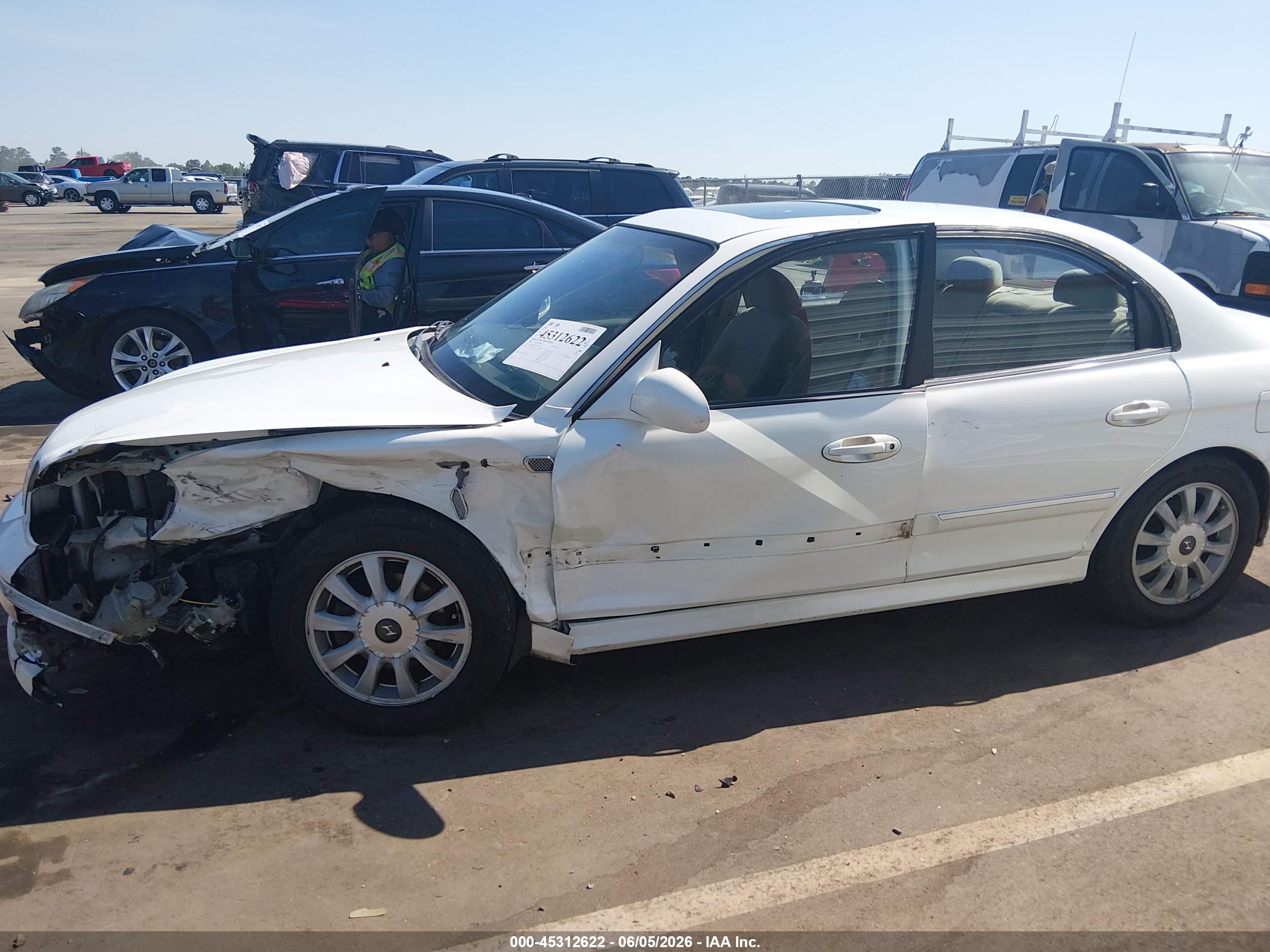 2005 Hyundai Sonata Gls/lx White vin: KMHWF35H65A128748