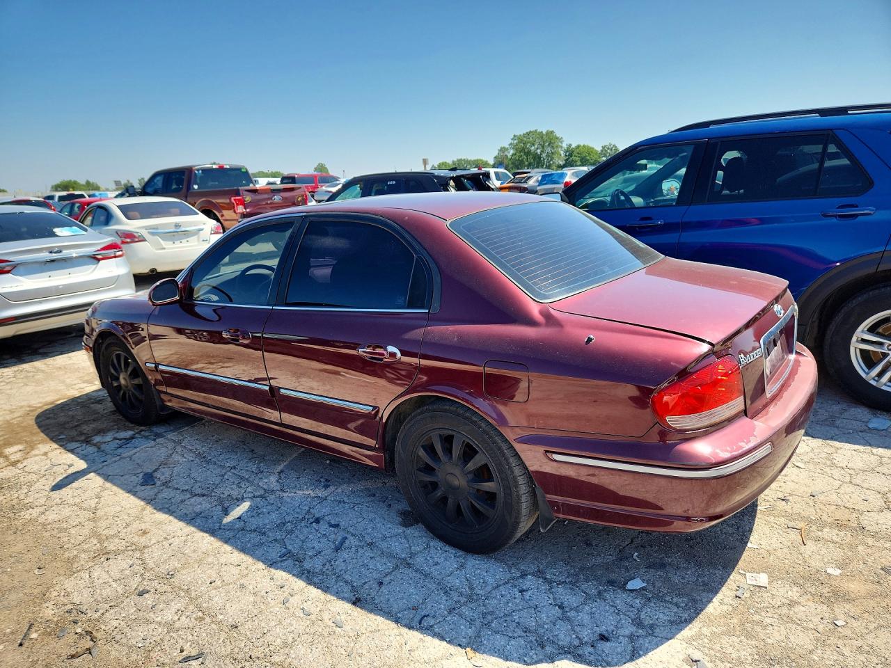 2004 Hyundai Sonata Gls/lx Maroon vin: KMHWF35H74A032156