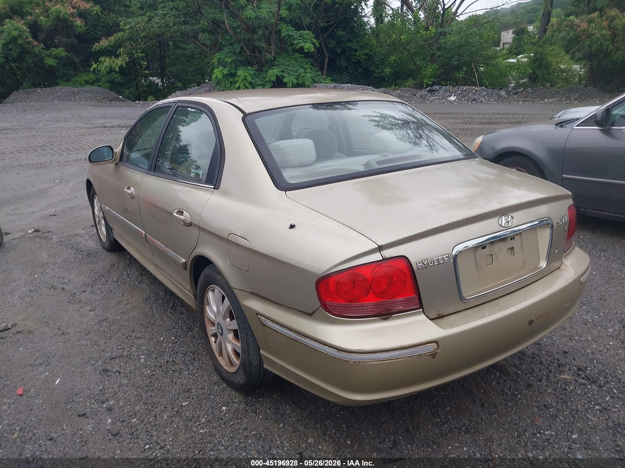 2004 Hyundai Sonata Gls/lx Gold vin: KMHWF35H74A929591