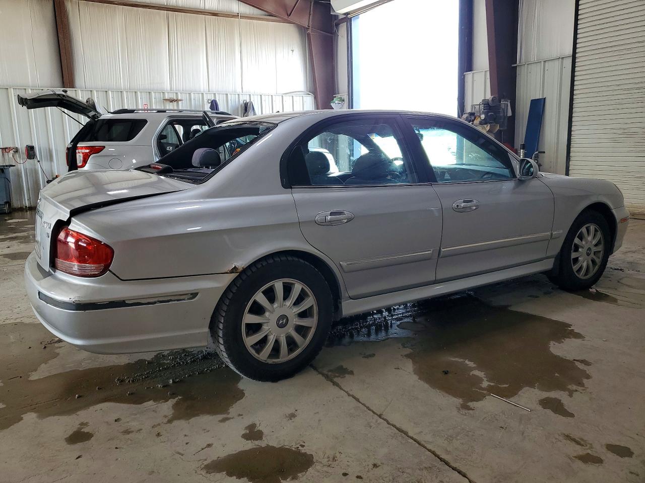 2004 Hyundai Sonata Gls/lx Silver vin: KMHWF35H74A952711
