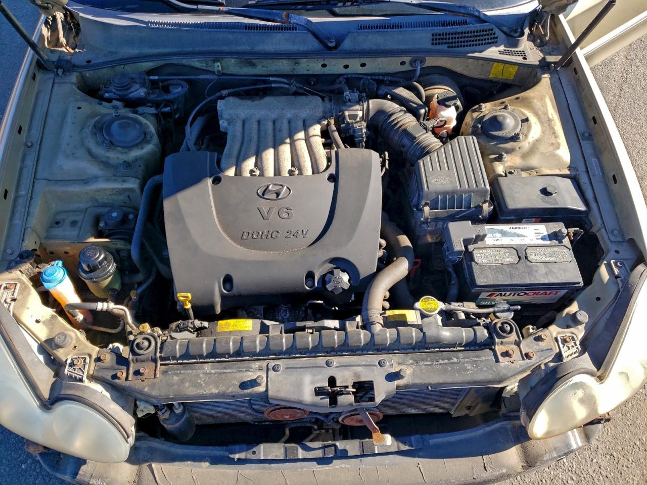 2002 Hyundai Sonata Gls Gold vin: KMHWF35H82A564254