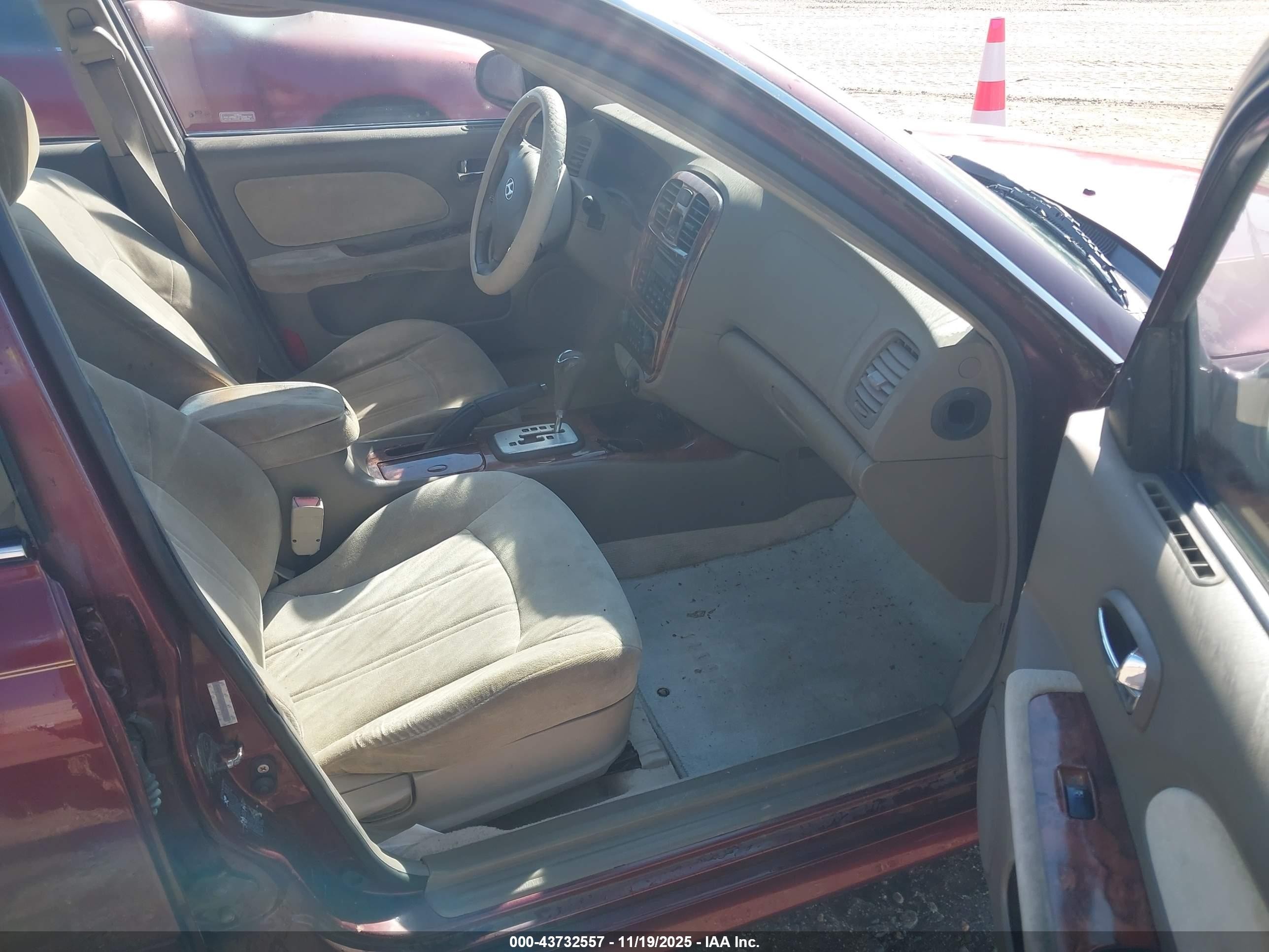 2002 Hyundai Sonata Gls/lx Red vin: KMHWF35H82A669702