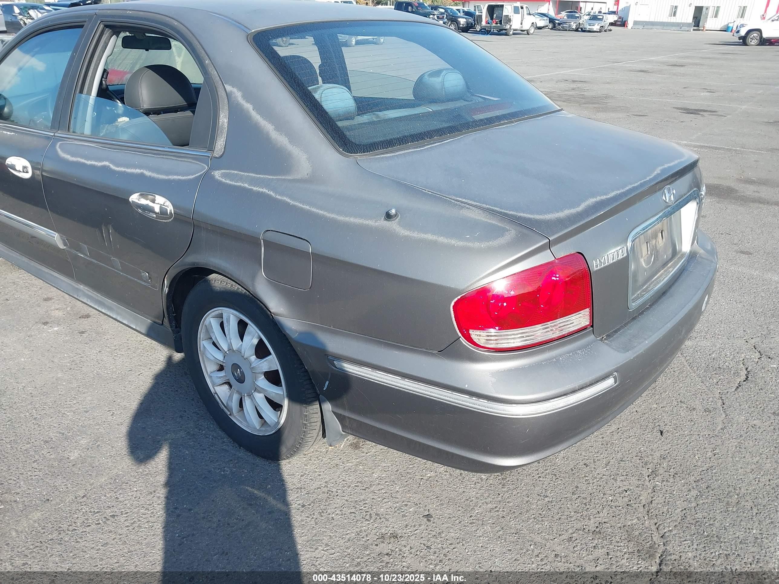 2002 Hyundai Sonata Gls/lx Gray vin: KMHWF35H82A716209