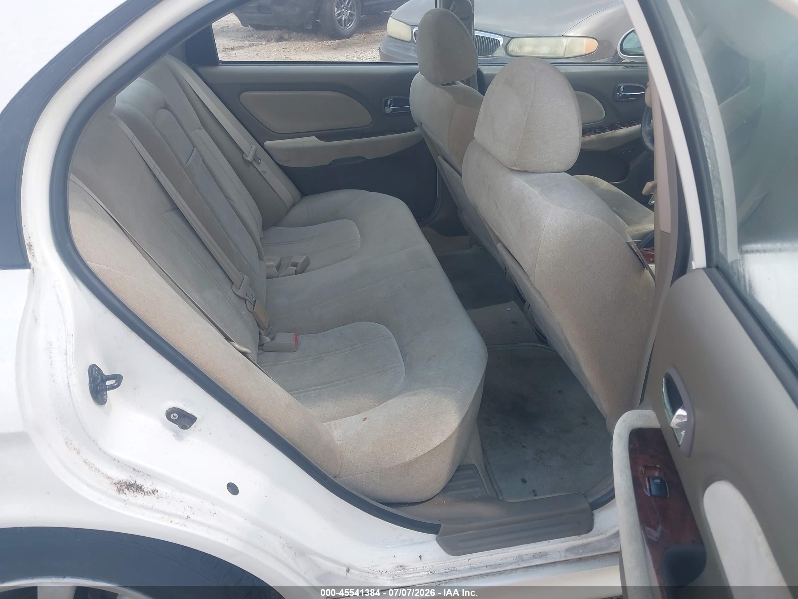 2003 Hyundai Sonata Gls/lx White vin: KMHWF35H83A870694