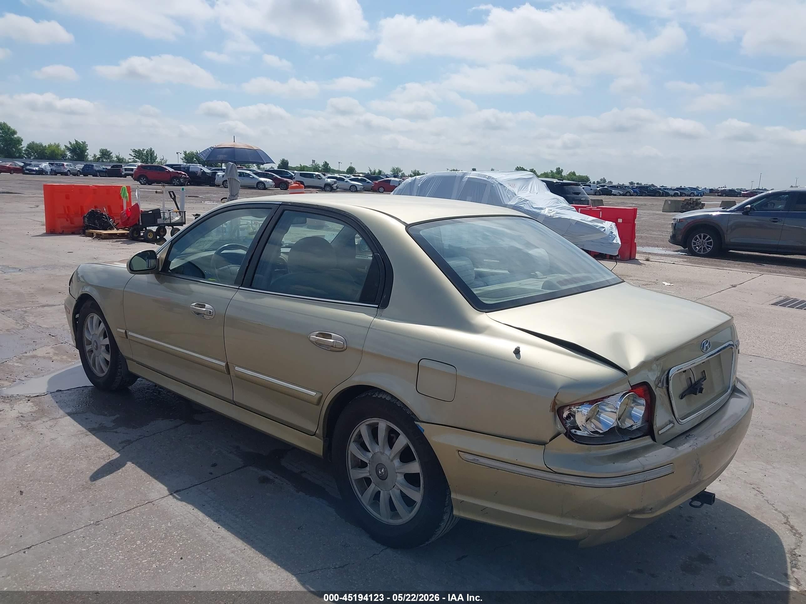 2003 Hyundai Sonata Gls/lx Beige vin: KMHWF35H83A901605