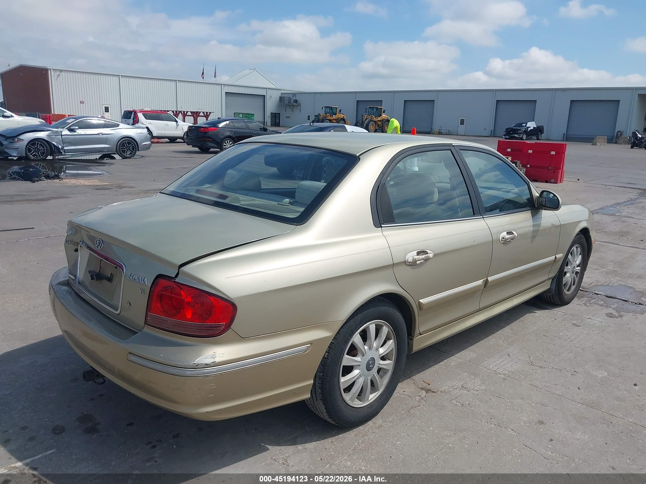 2003 Hyundai Sonata Gls/lx Beige vin: KMHWF35H83A901605
