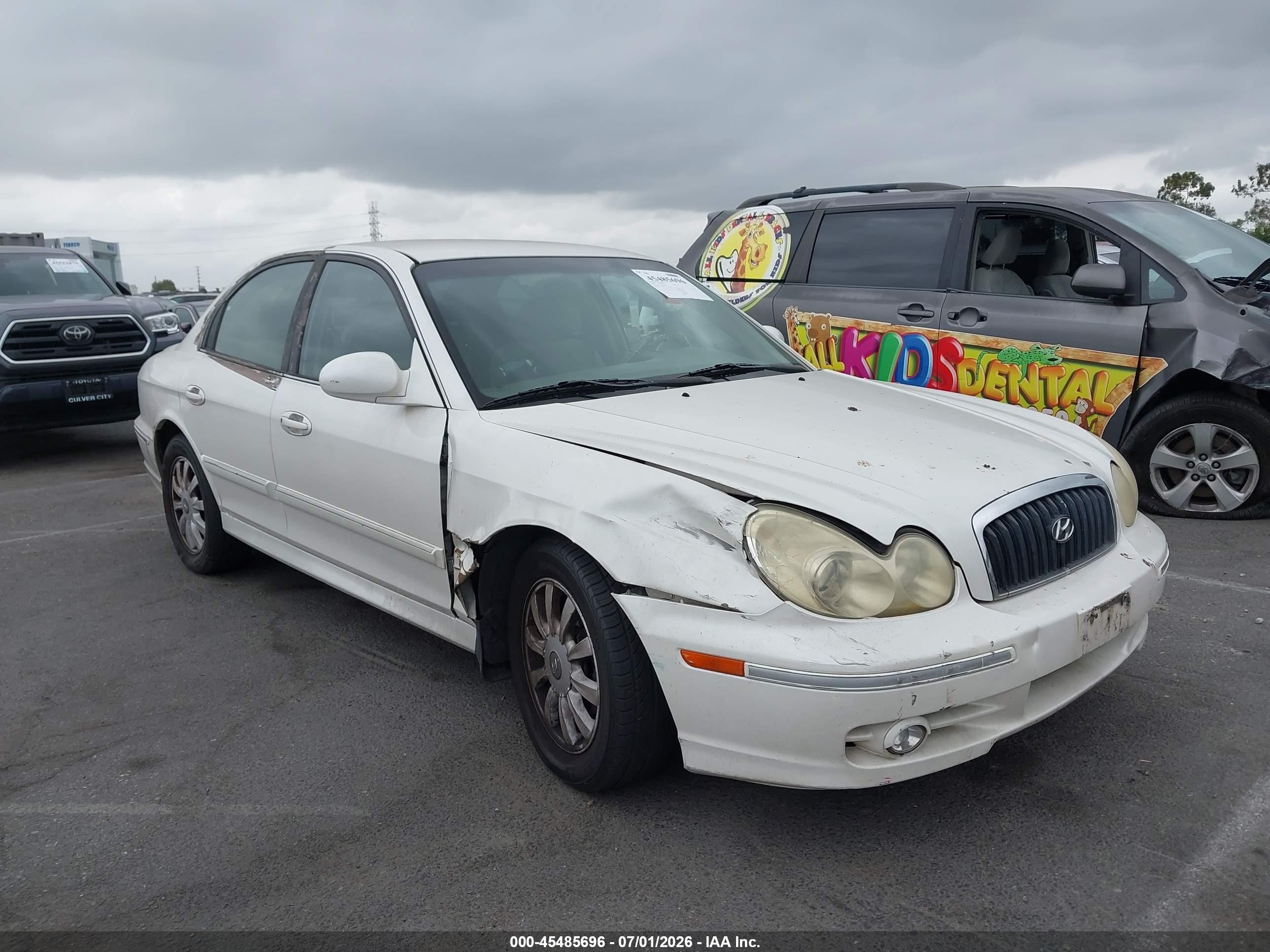 2004 Hyundai Sonata Gls/lx White vin: KMHWF35H84A010487