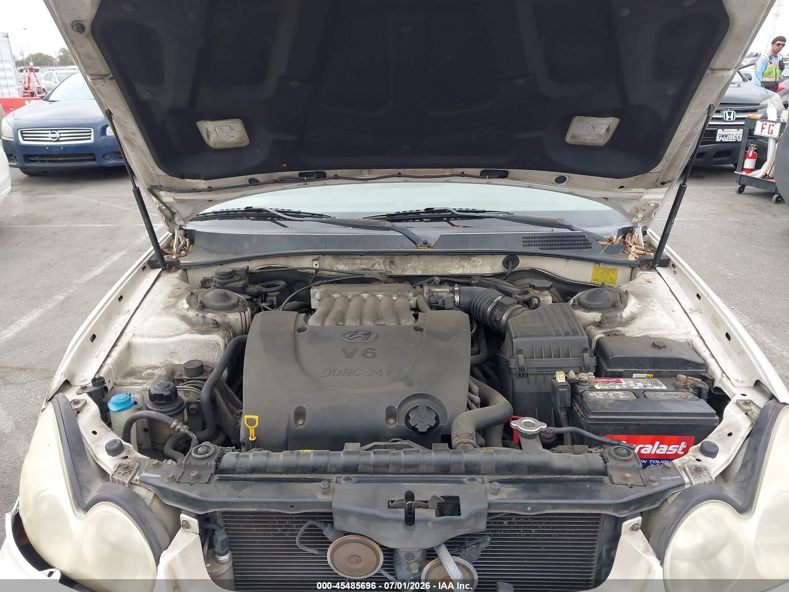 2004 Hyundai Sonata Gls/lx White vin: KMHWF35H84A010487
