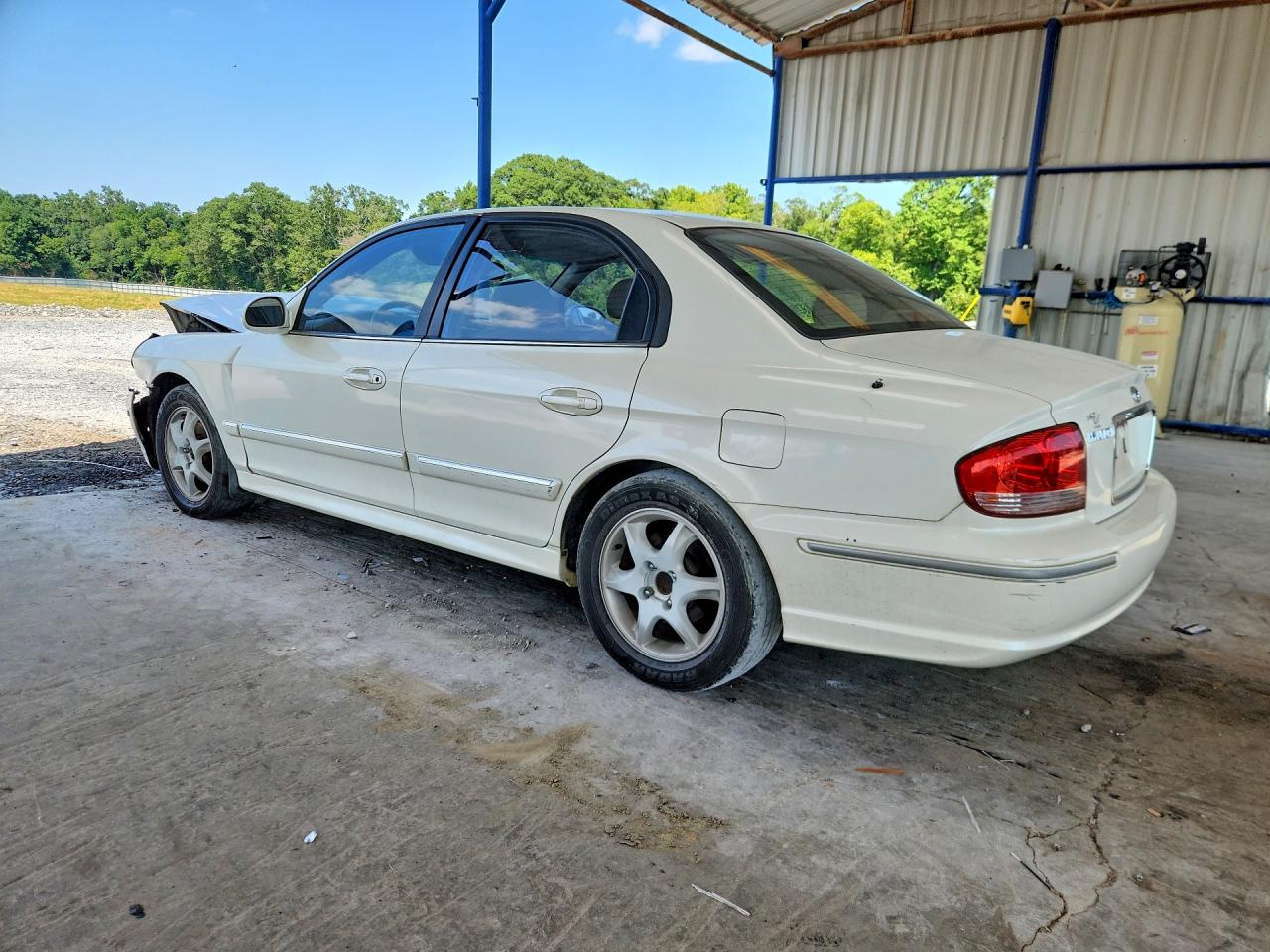 2005 Hyundai Sonata Gls White vin: KMHWF35H85A170175