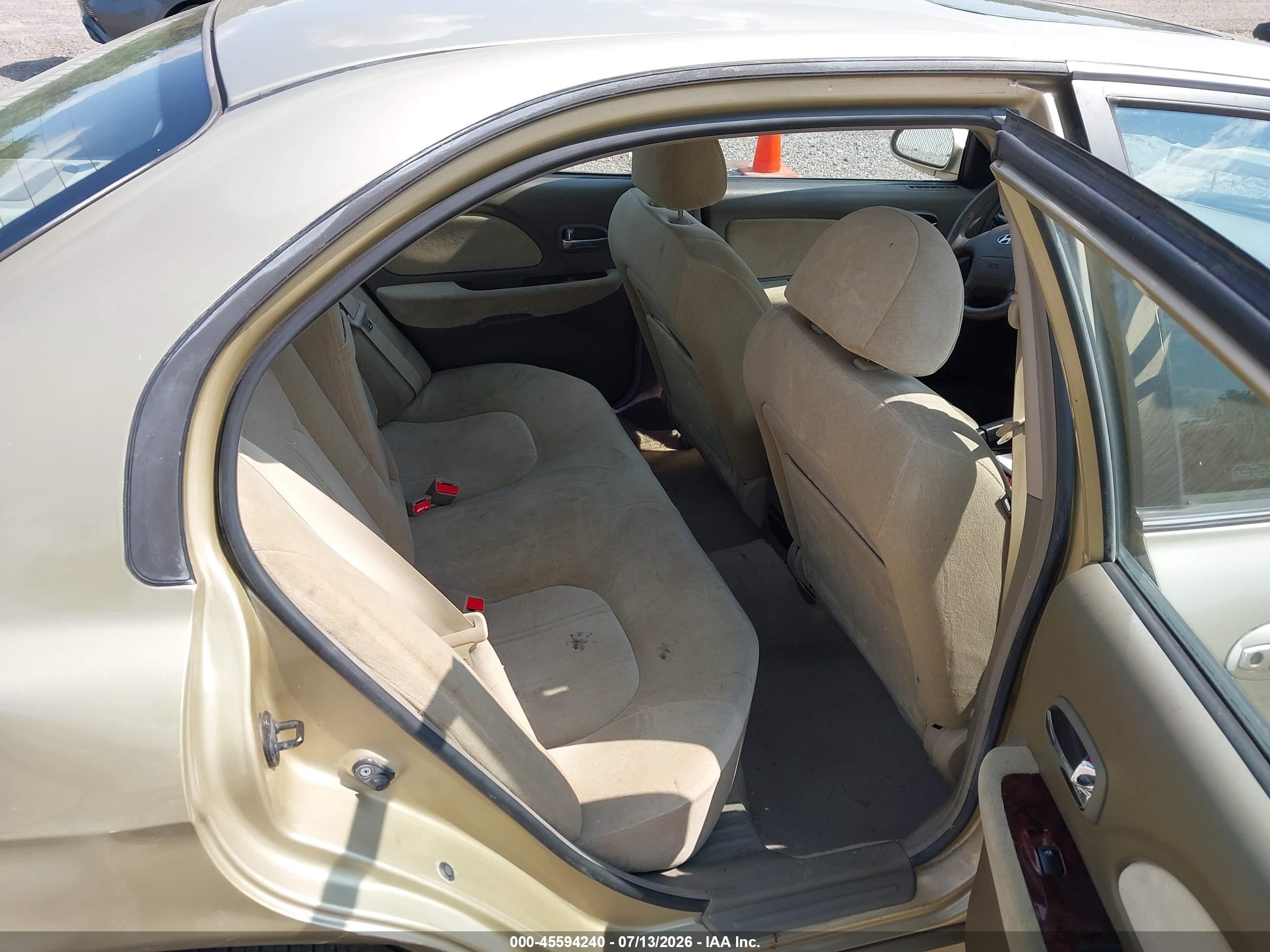 2003 Hyundai Sonata Gls/lx Gold vin: KMHWF35H93A737846