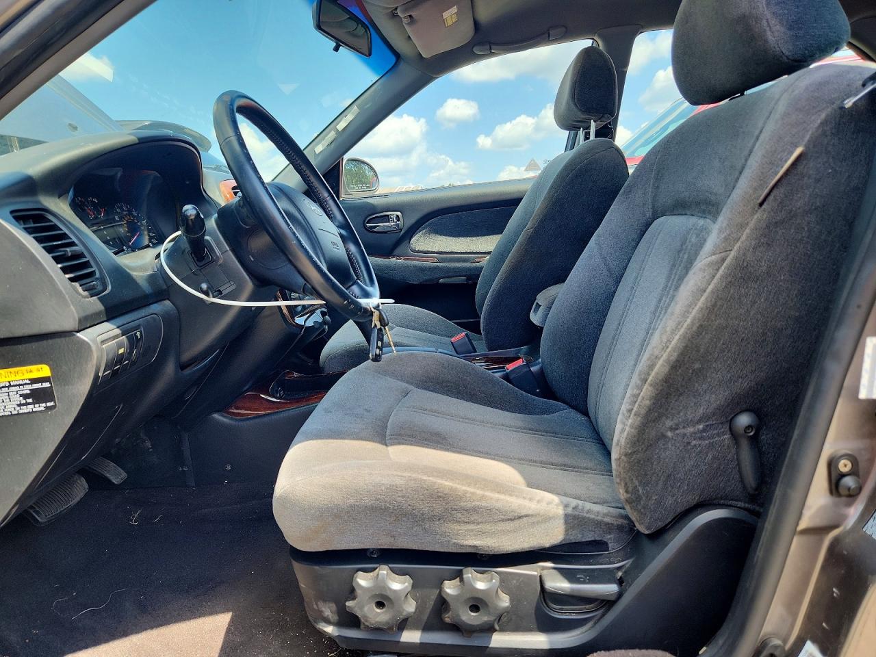 2004 Hyundai Sonata Gls Серый vin: KMHWF35HX4A937006