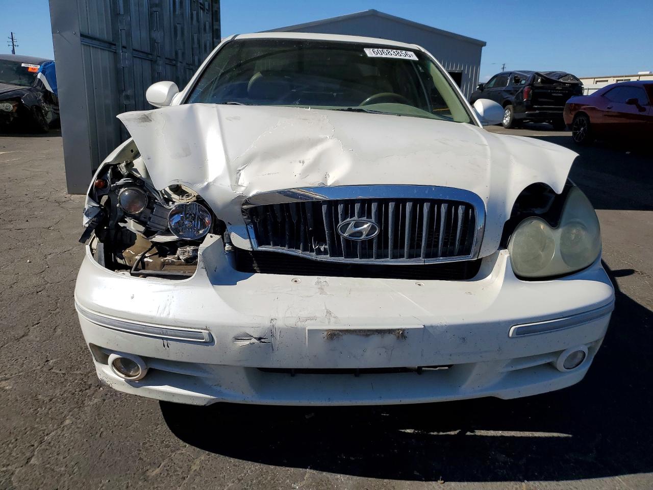 2004 Hyundai Sonata Gls White vin: KMHWF35HX4A964979