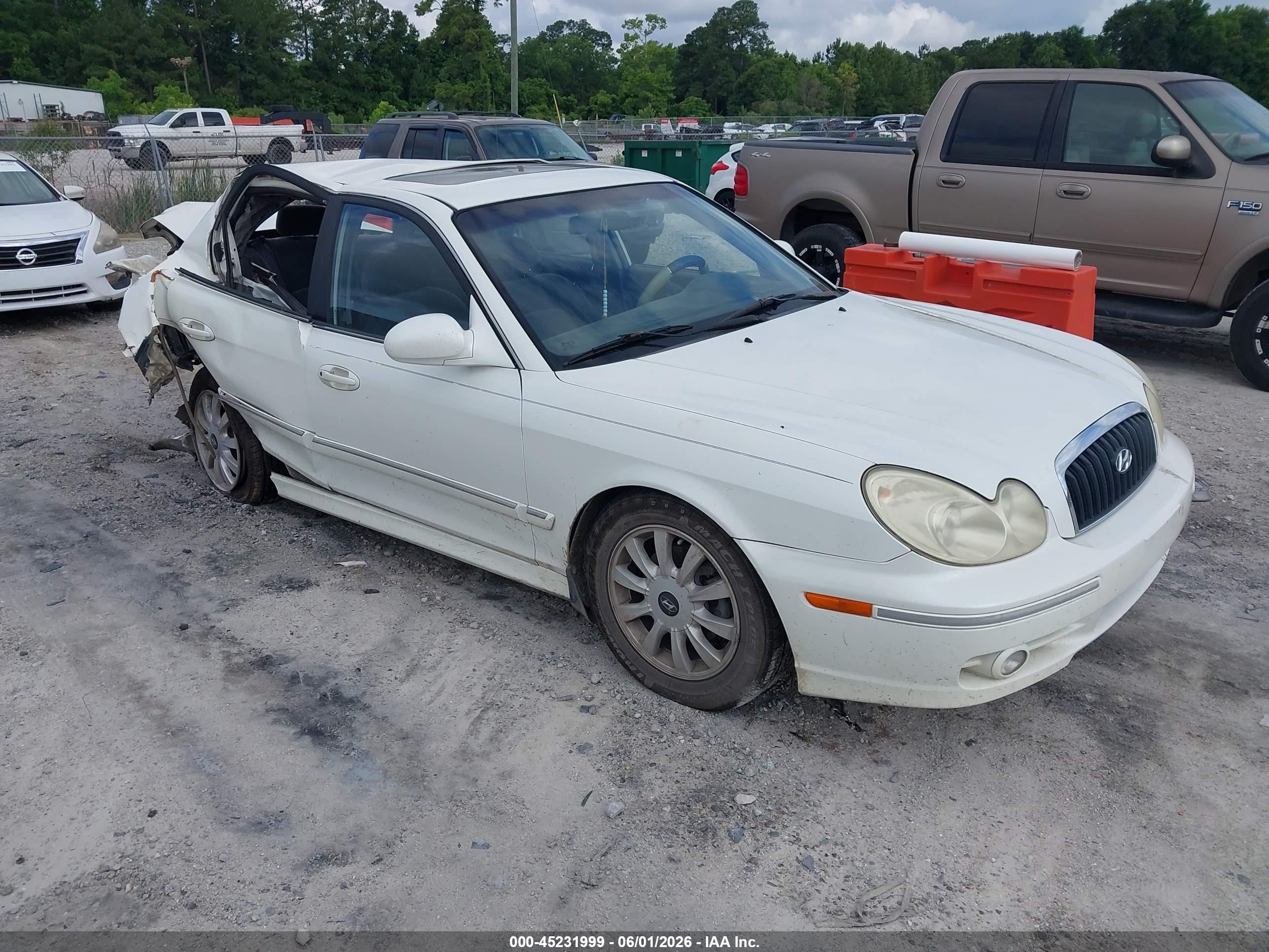 2005 Hyundai Sonata Gls/lx White vin: KMHWF35HX5A132169