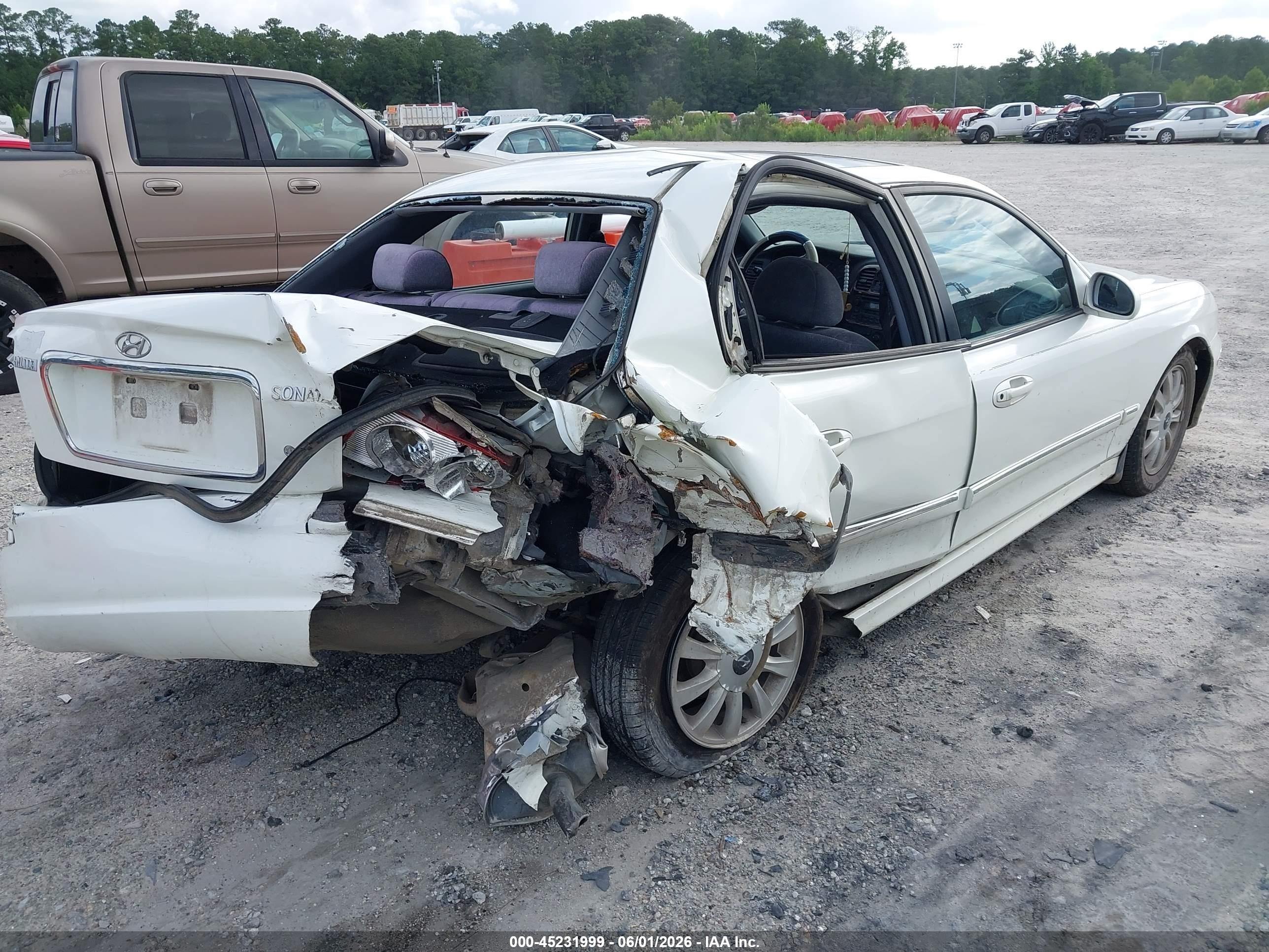 2005 Hyundai Sonata Gls/lx White vin: KMHWF35HX5A132169