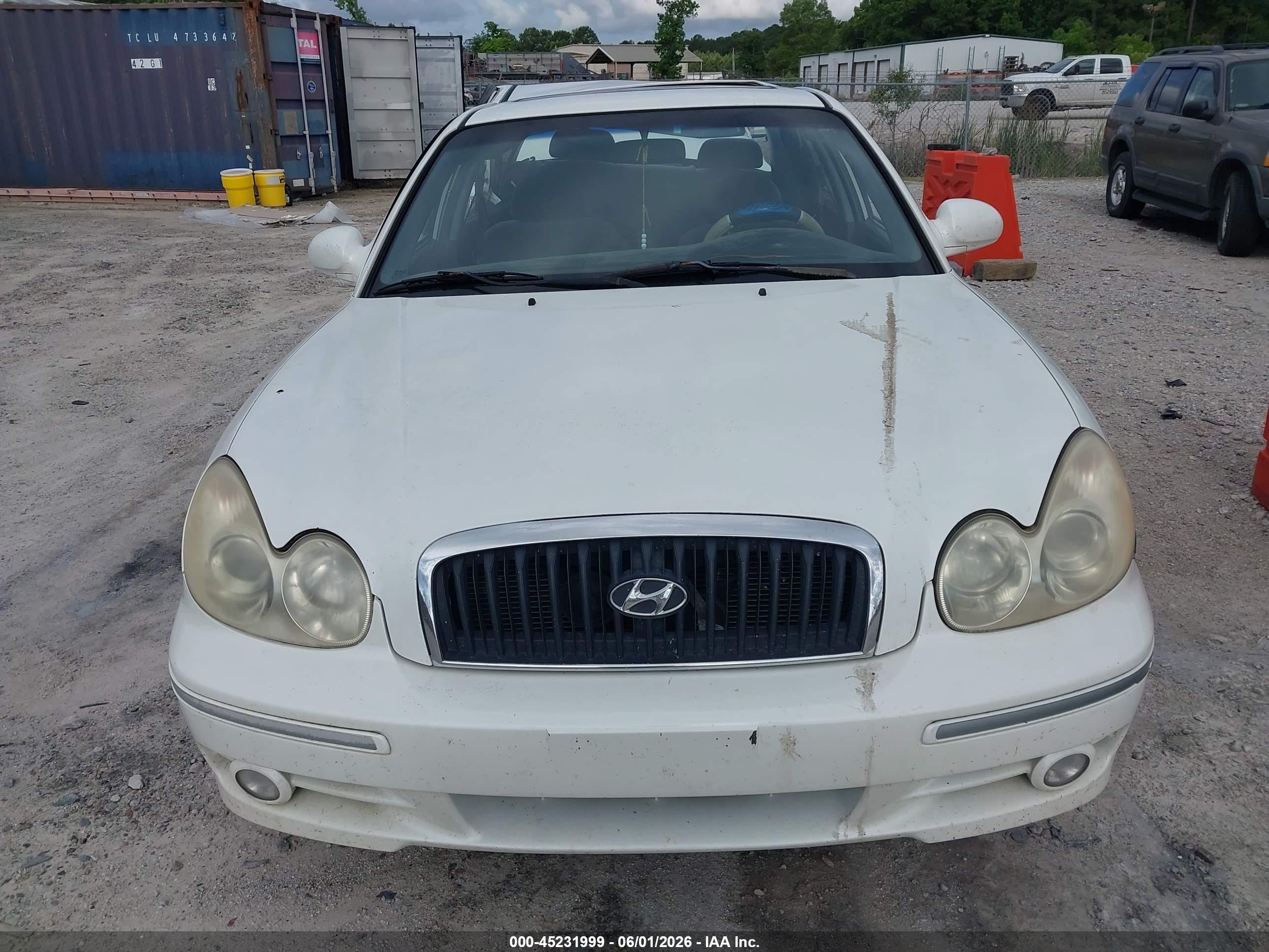 2005 Hyundai Sonata Gls/lx White vin: KMHWF35HX5A132169