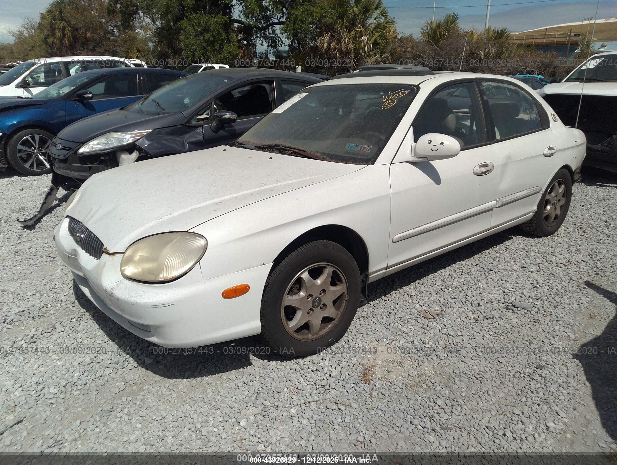 2001 Hyundai Sonata Gls White vin: KMHWF35V21A408702