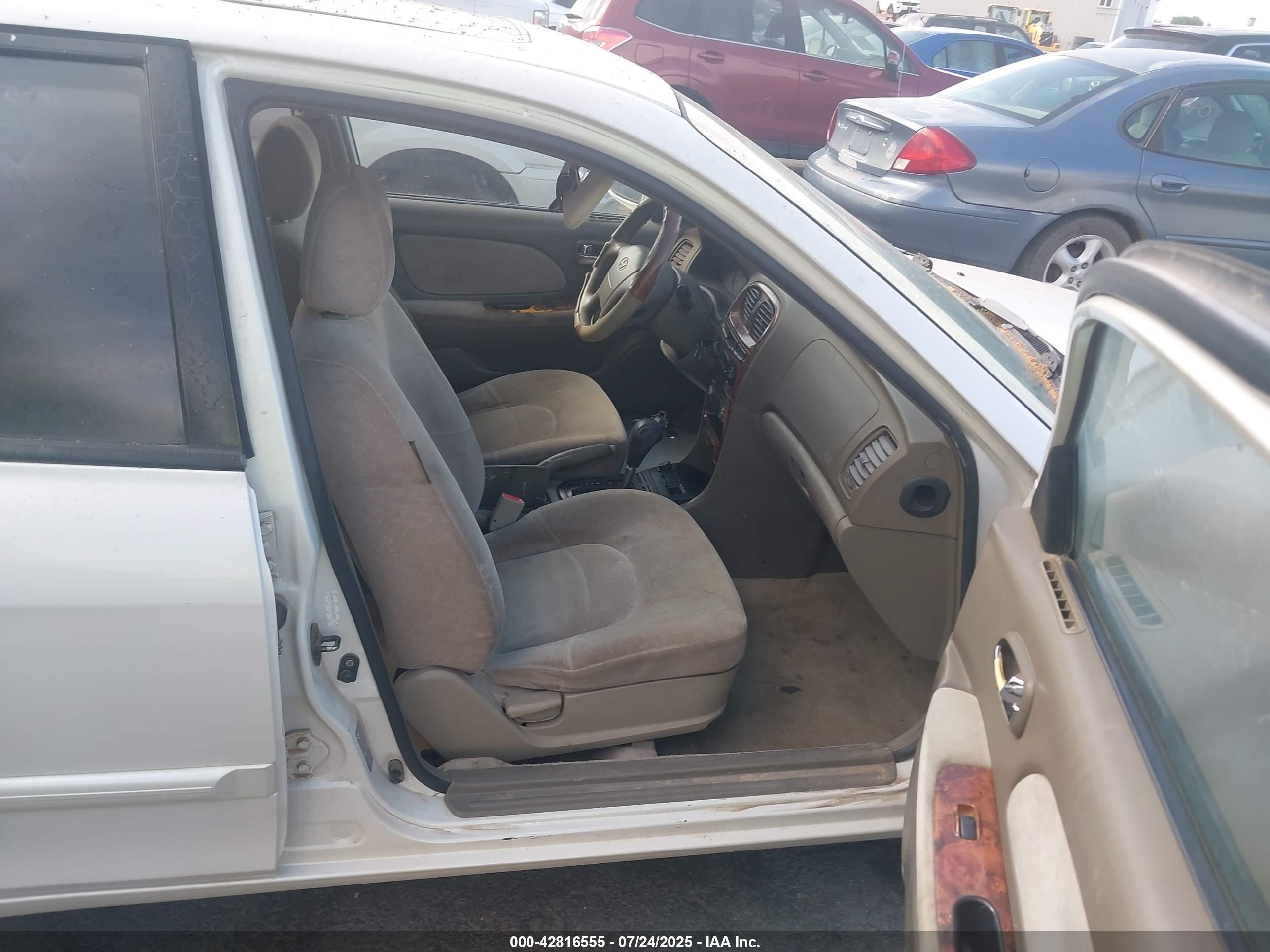 2000 Hyundai Sonata Gls V6 White vin: KMHWF35V4YA230673