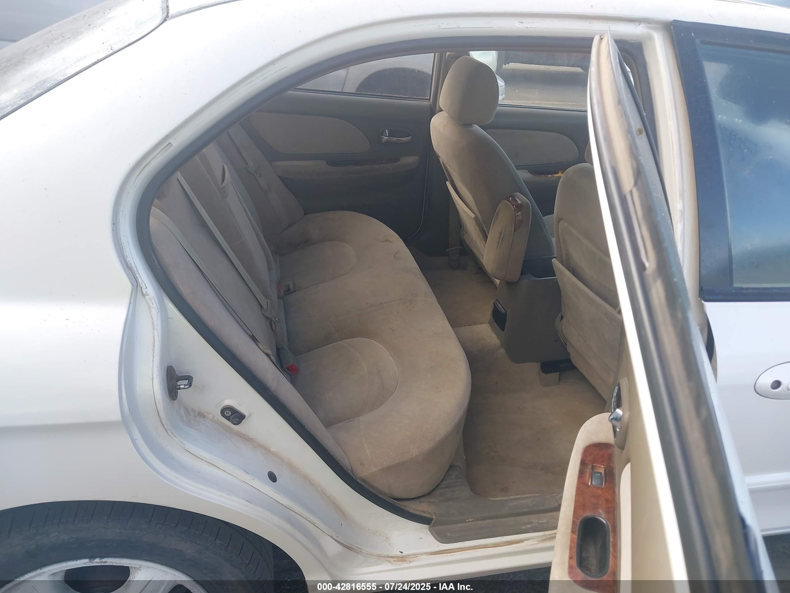 2000 Hyundai Sonata Gls V6 White vin: KMHWF35V4YA230673