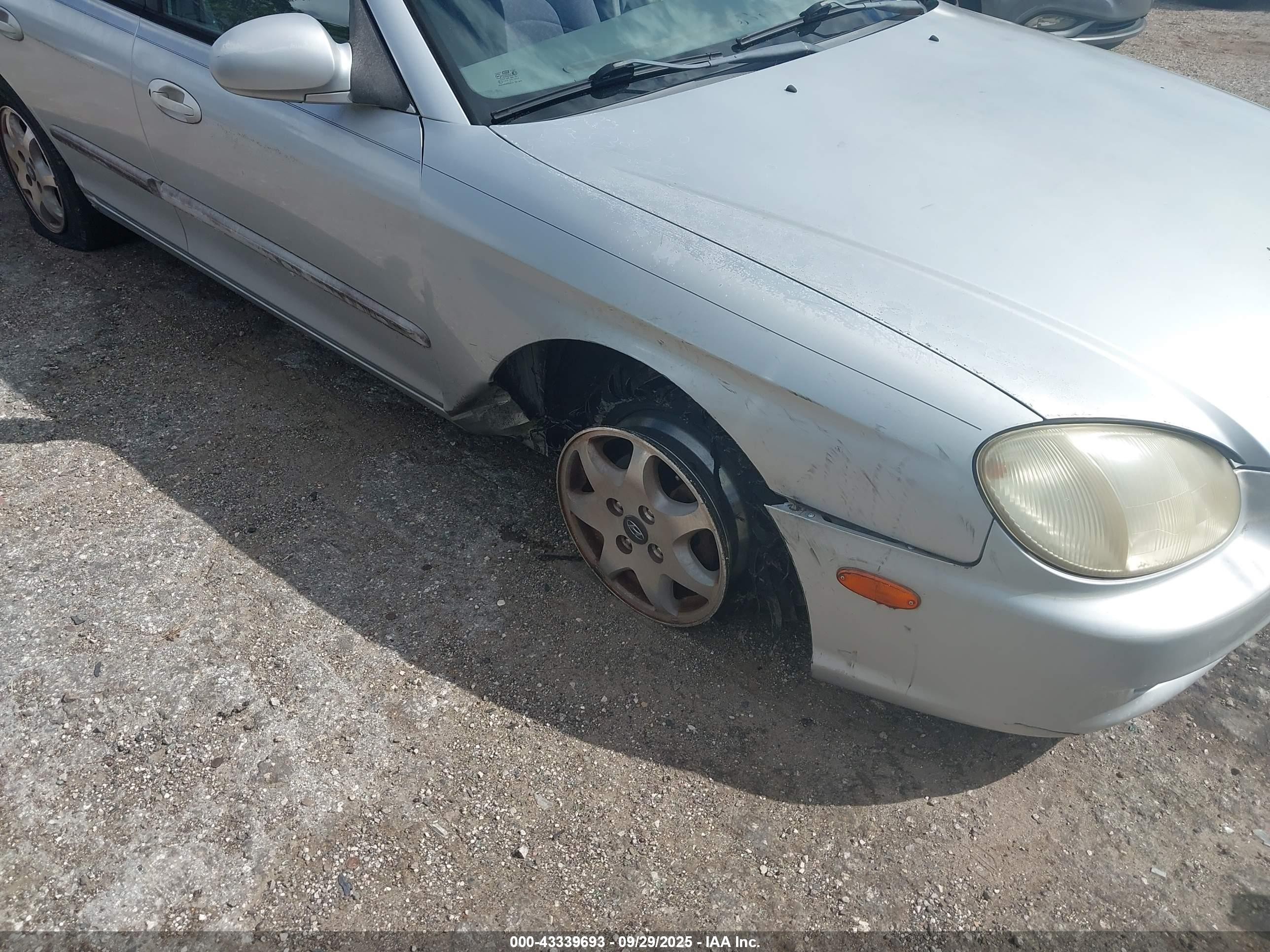2000 Hyundai Sonata Gls V6 Silver vin: KMHWF35V4YA338212