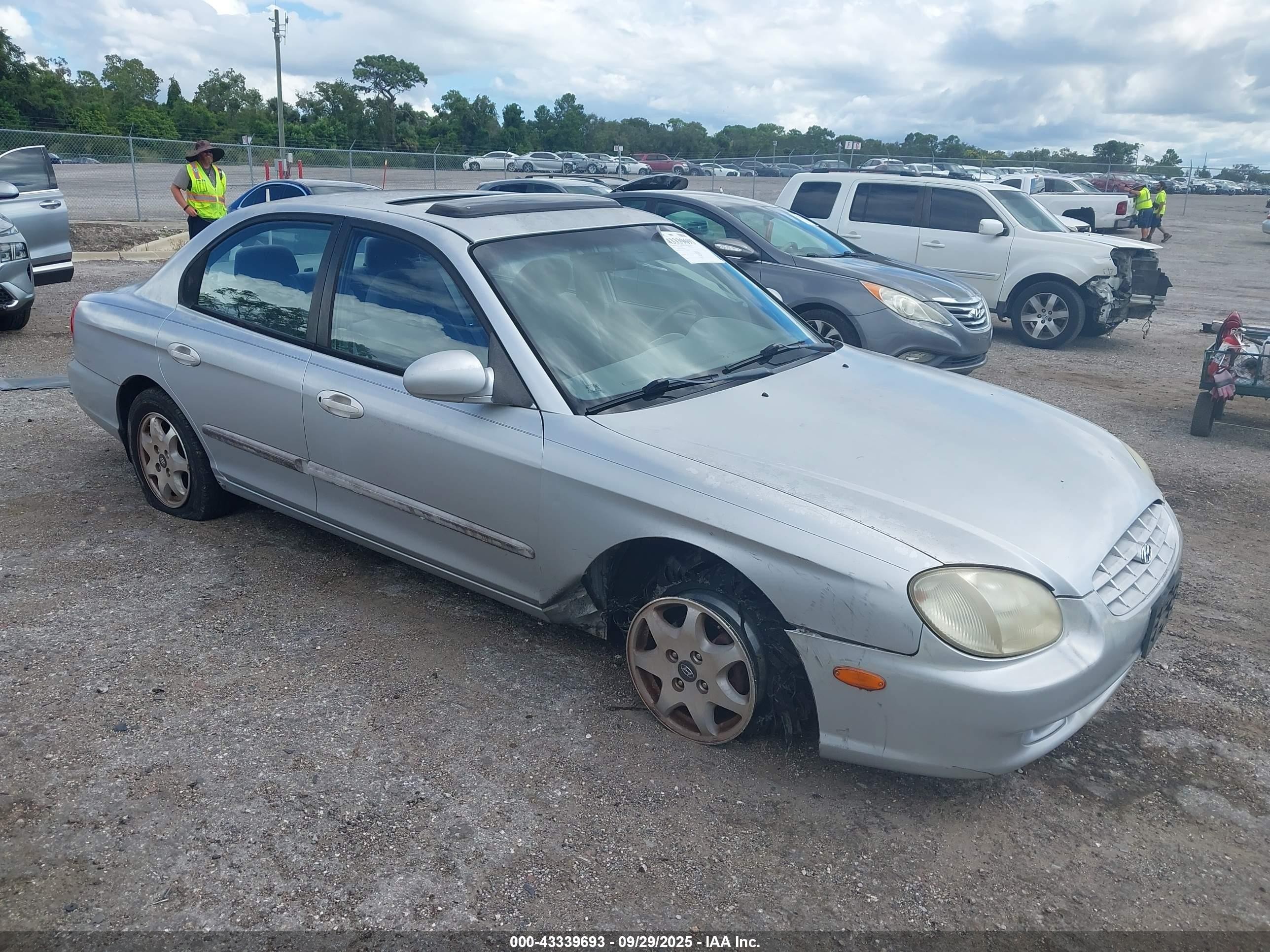 2000 Hyundai Sonata Gls V6 Silver vin: KMHWF35V4YA338212