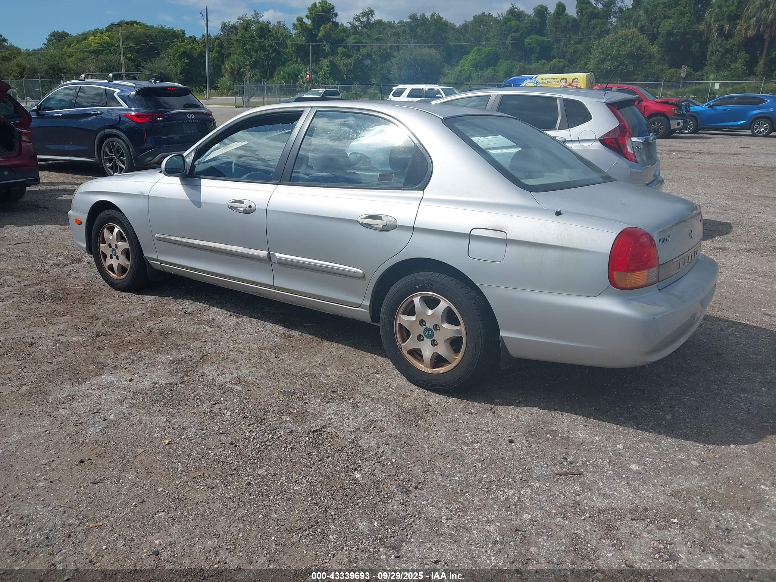 2000 Hyundai Sonata Gls V6 Silver vin: KMHWF35V4YA338212