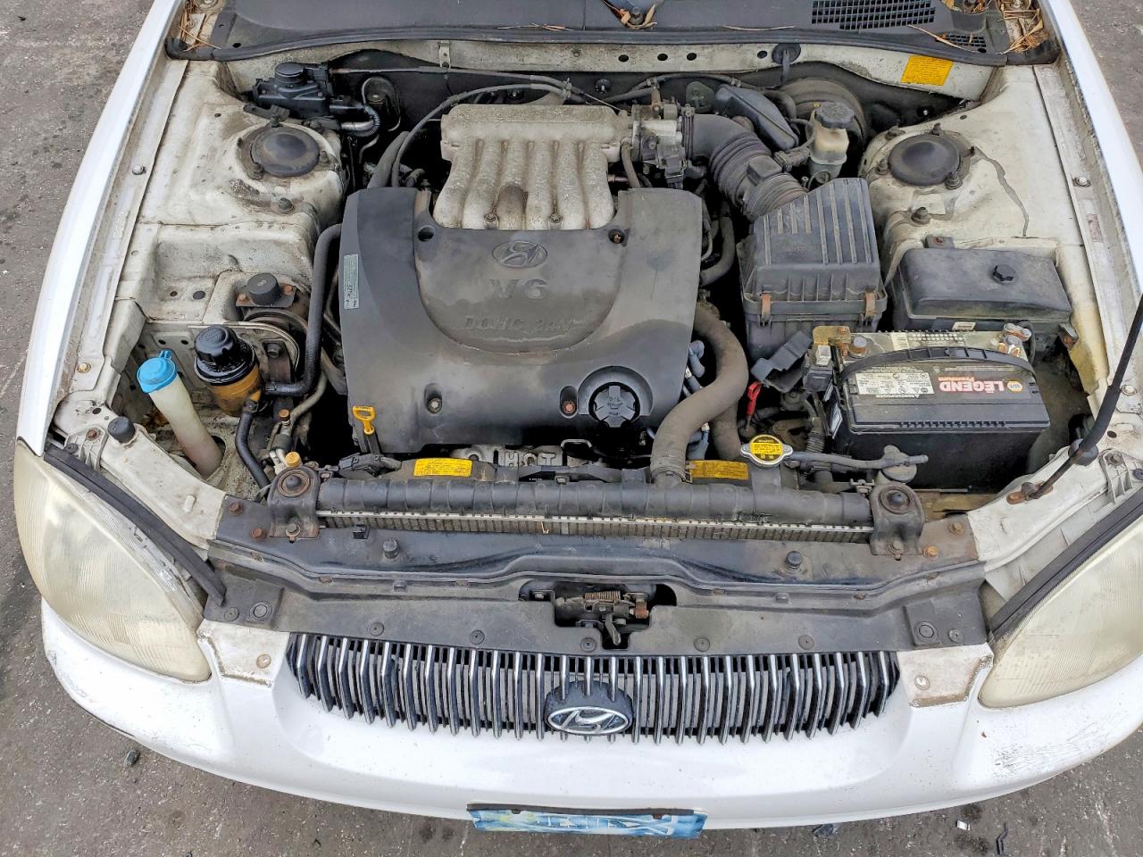 2001 Hyundai Sonata White vin: KMHWF35V81A397849