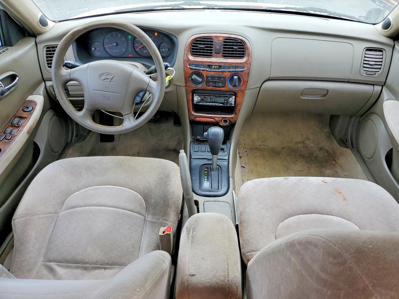 2001 Hyundai Sonata White vin: KMHWF35V81A397849