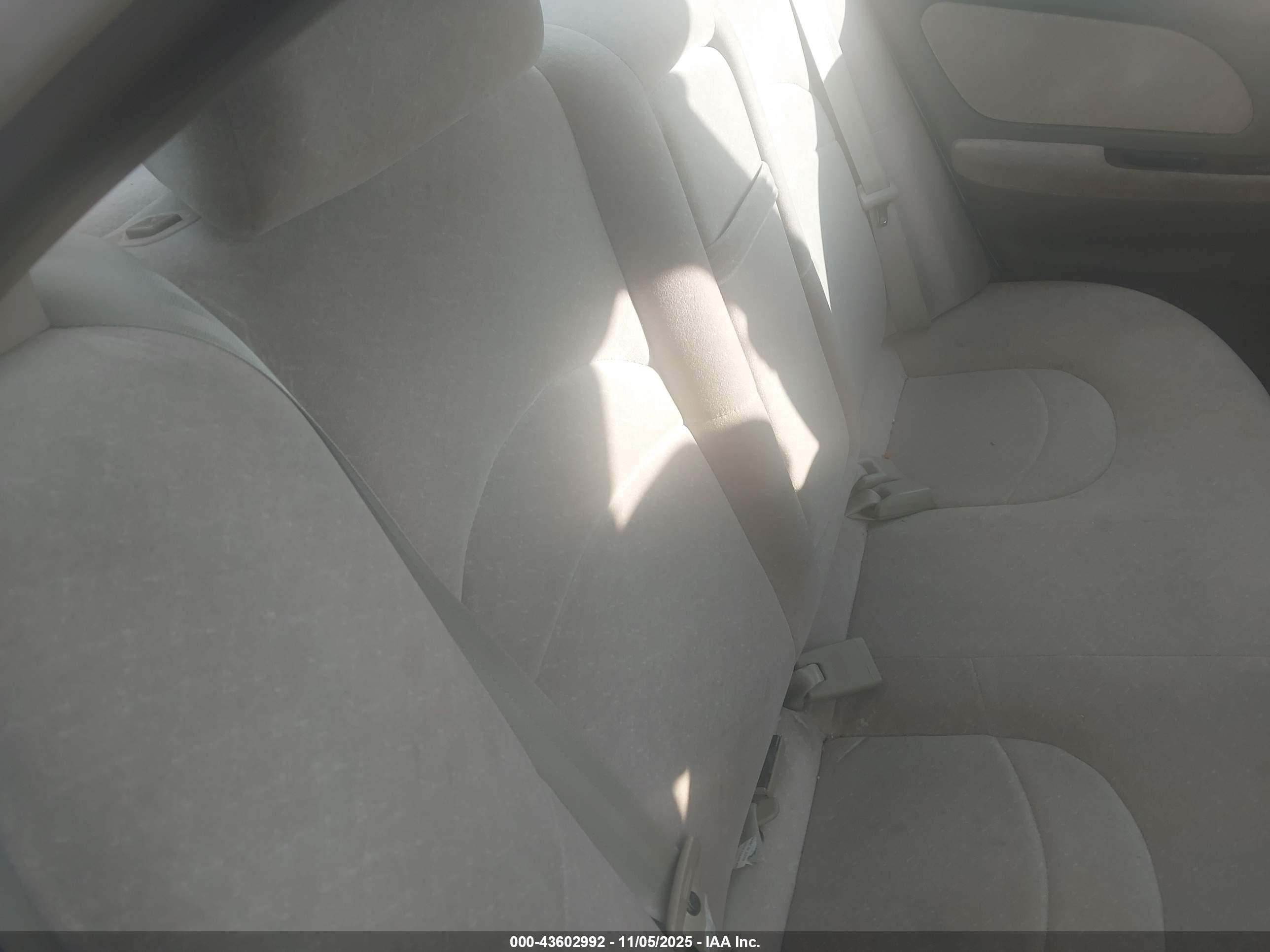 2001 Hyundai Sonata Gls/gls W/leather Белый vin: KMHWF35V81A411118