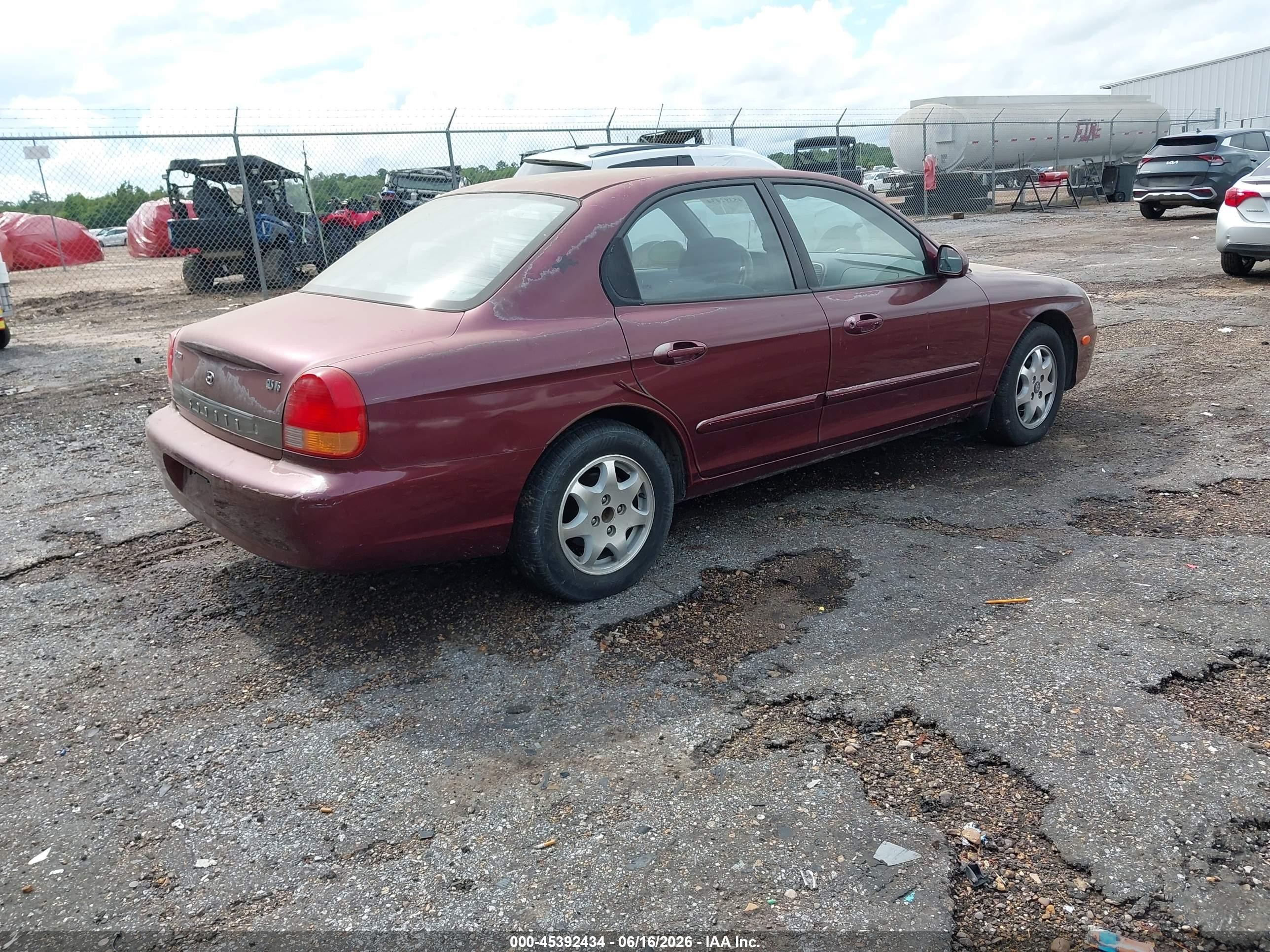 2001 Hyundai Sonata Gls/gls W/leather Красный vin: KMHWF35V91A442944