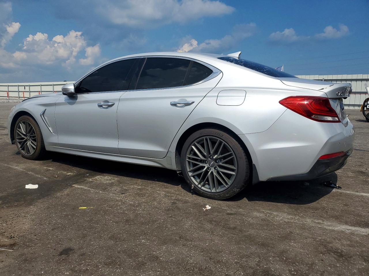 2019 Genesis G70 Elite Silver vin: KMTG34LA2KU027232