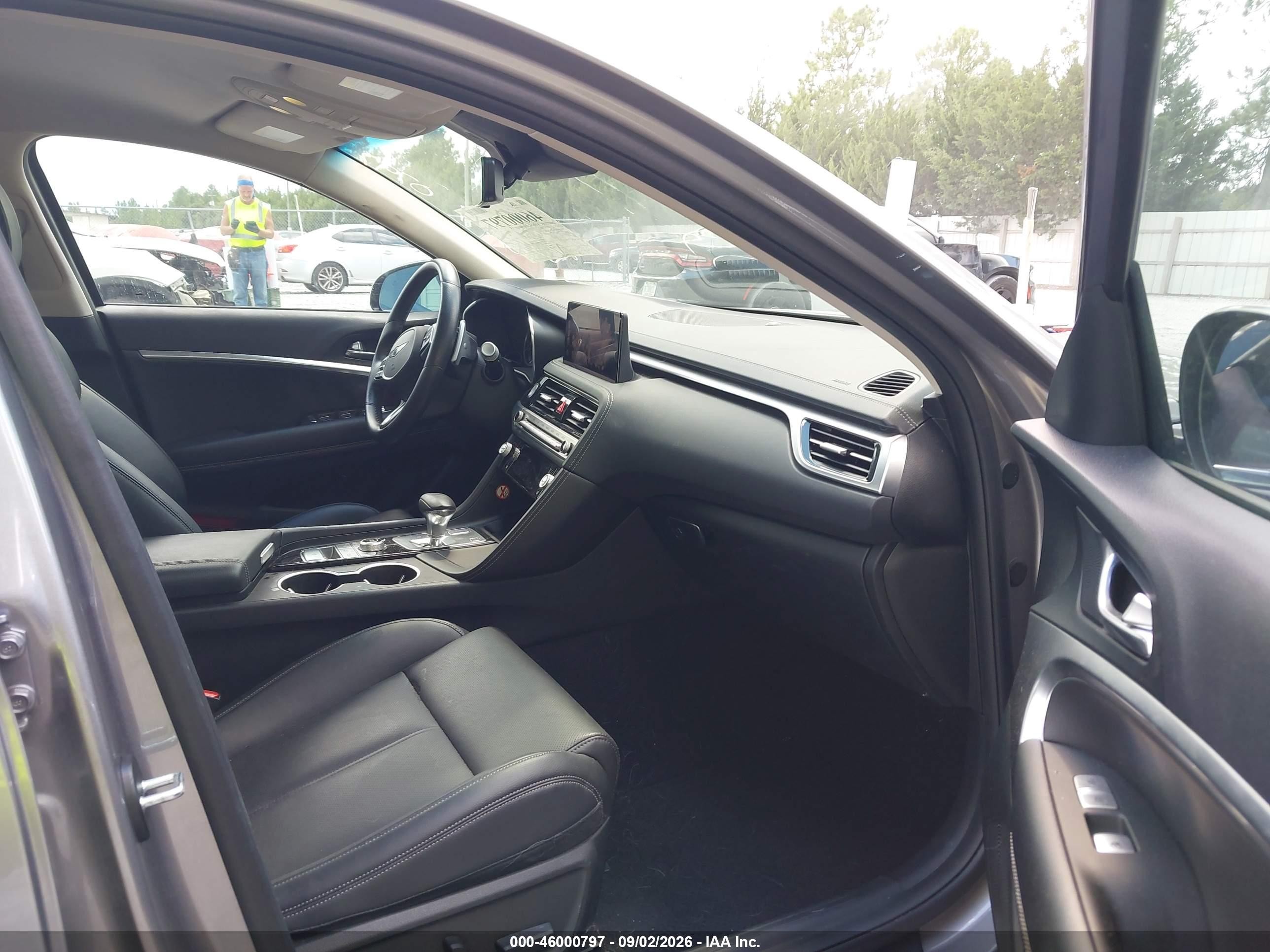 2025 Genesis G70 2.5t Awd Silver vin: KMTG34SC1SU155383