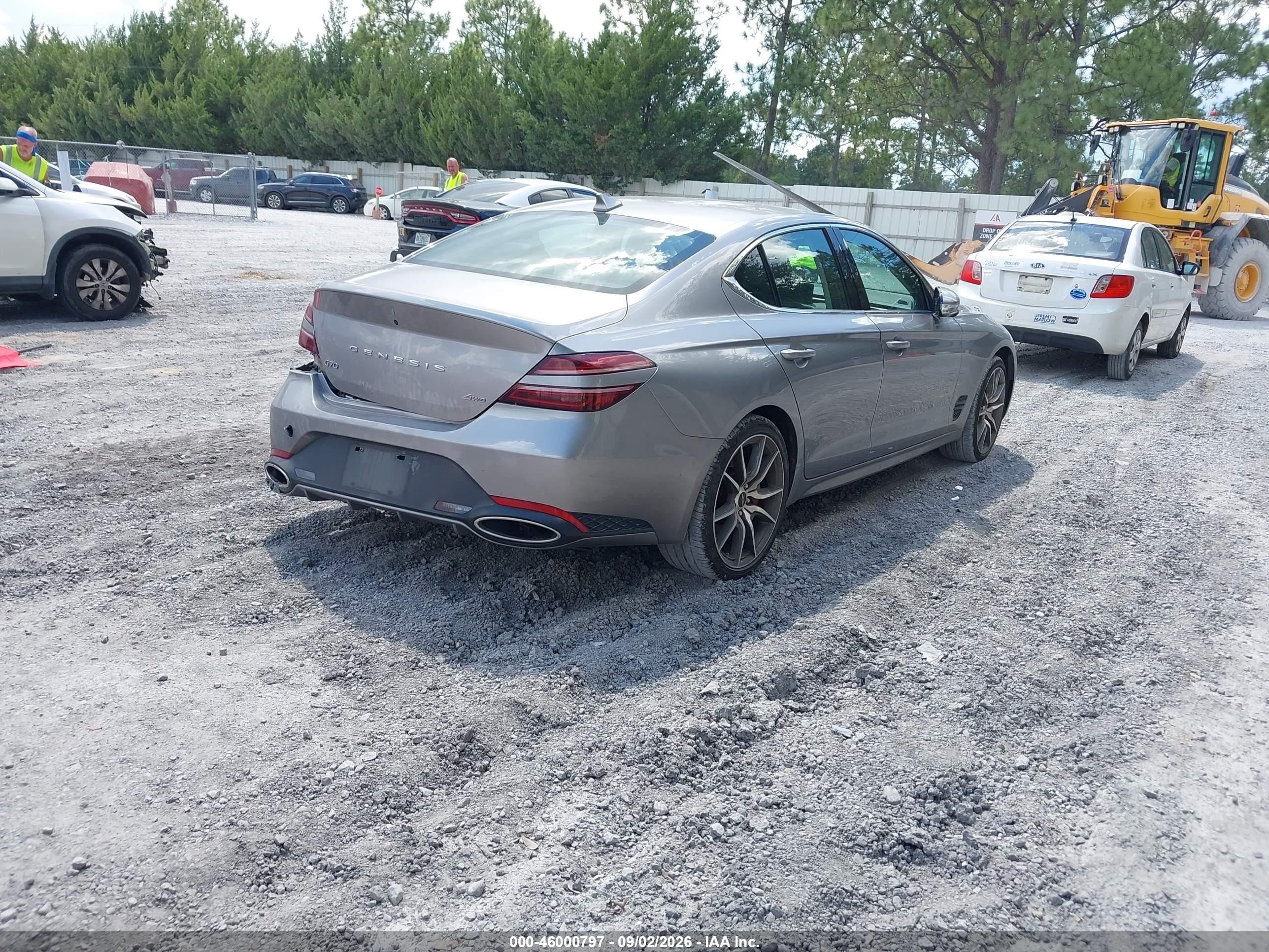 2025 Genesis G70 2.5t Awd Silver vin: KMTG34SC1SU155383