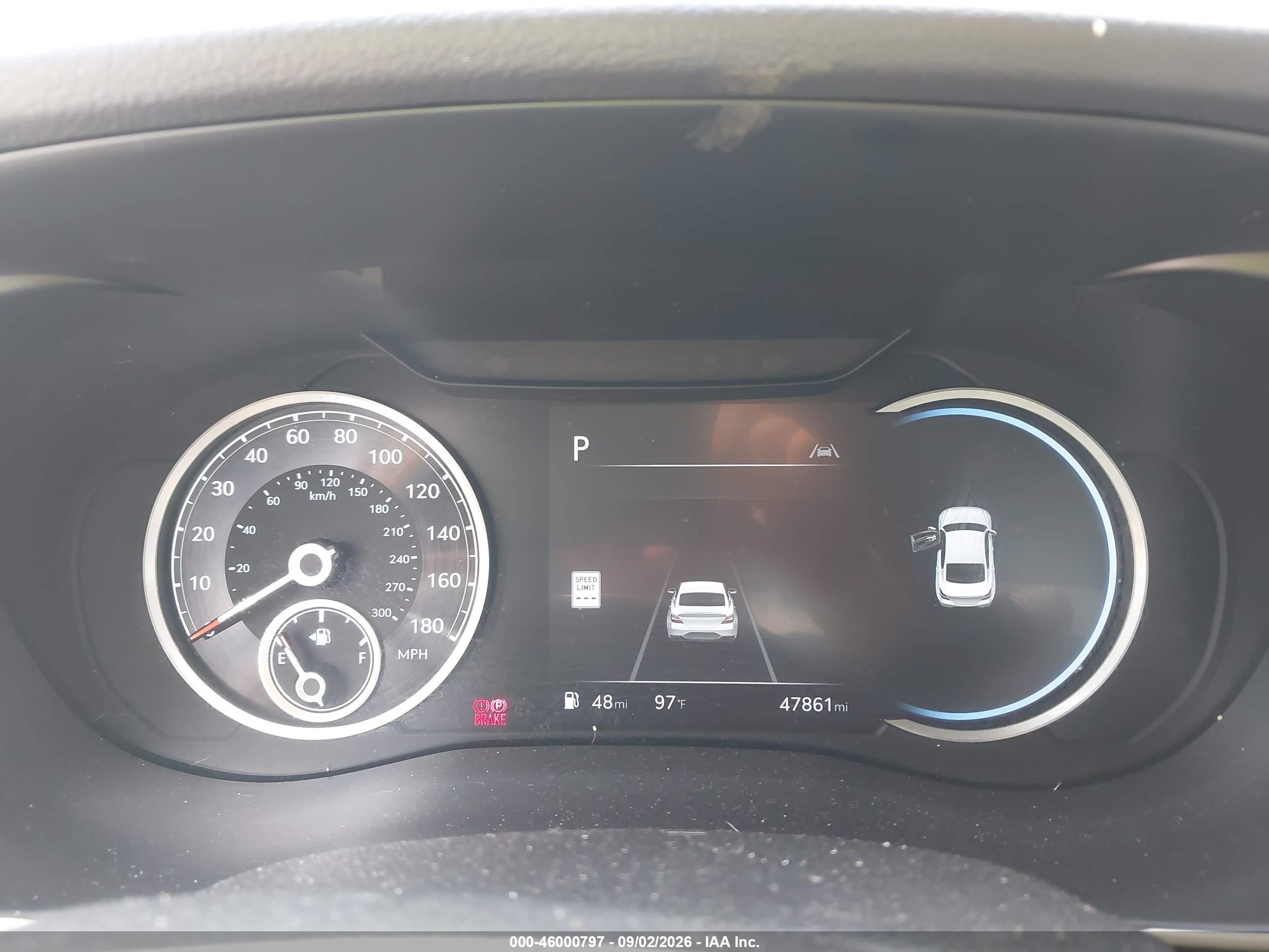 2025 Genesis G70 2.5t Awd Silver vin: KMTG34SC1SU155383