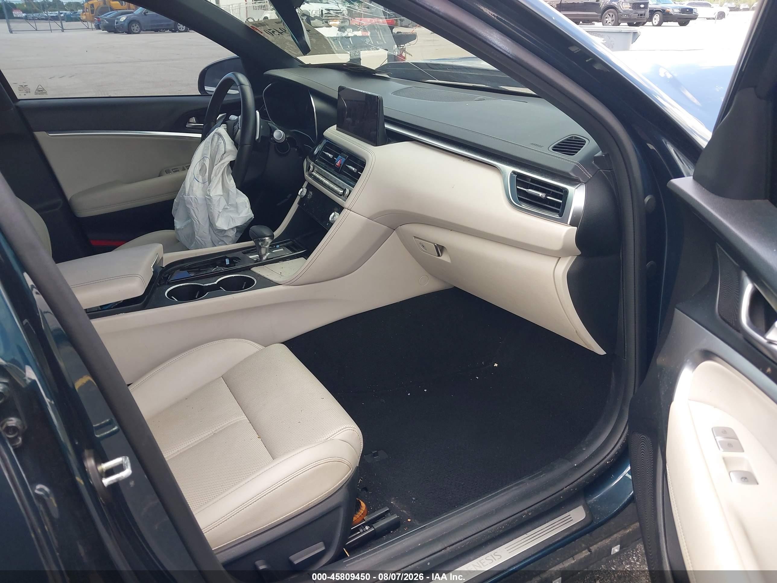 2025 Genesis G70 2.5t Rwd Light Blue vin: KMTG34SC2SU150581