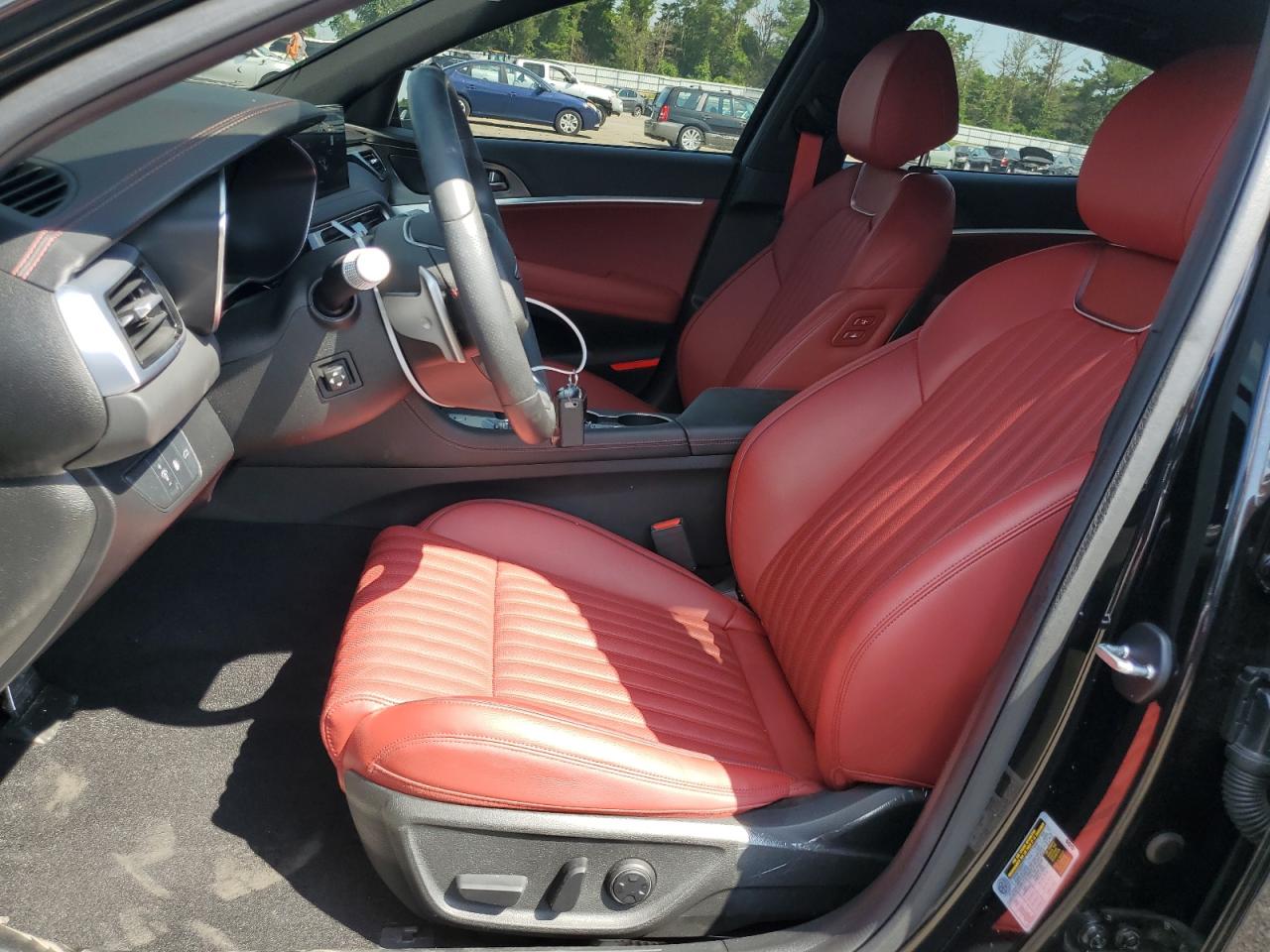 2025 Genesis G70 Base Черный vin: KMTG34SC8SU147328