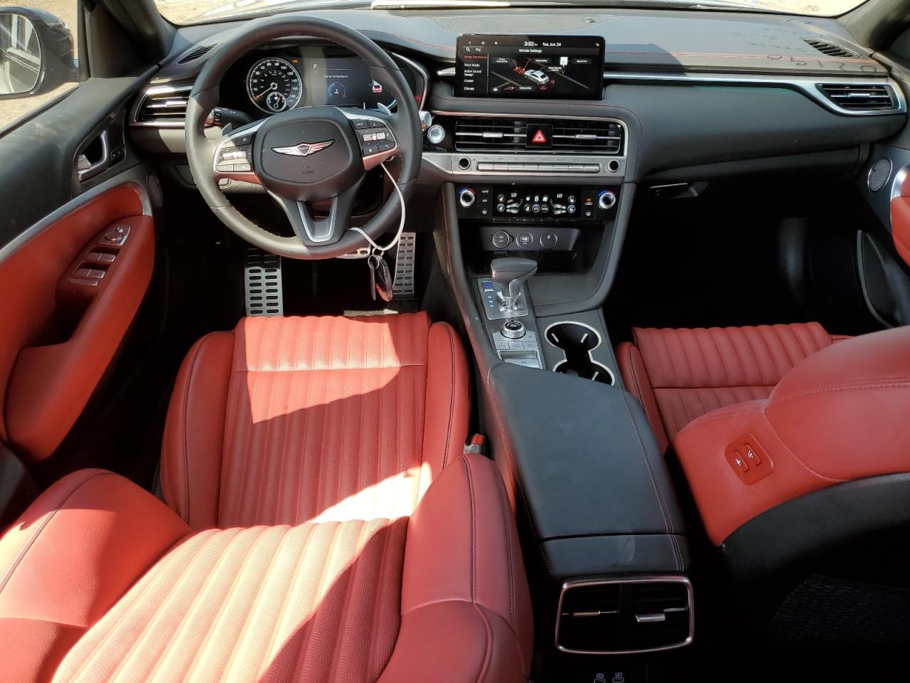 2025 Genesis G70 Base Черный vin: KMTG34SC8SU147328