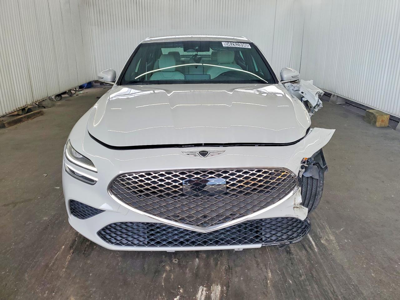 2025 Genesis G70 2.5t Standard Silver vin: KMTG34SC8SU155686