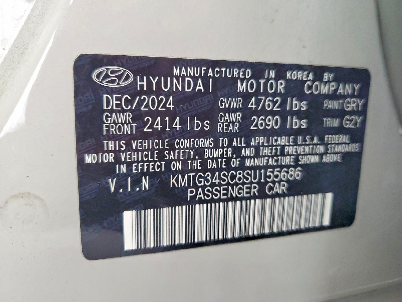 2025 Genesis G70 2.5t Standard Silver vin: KMTG34SC8SU155686