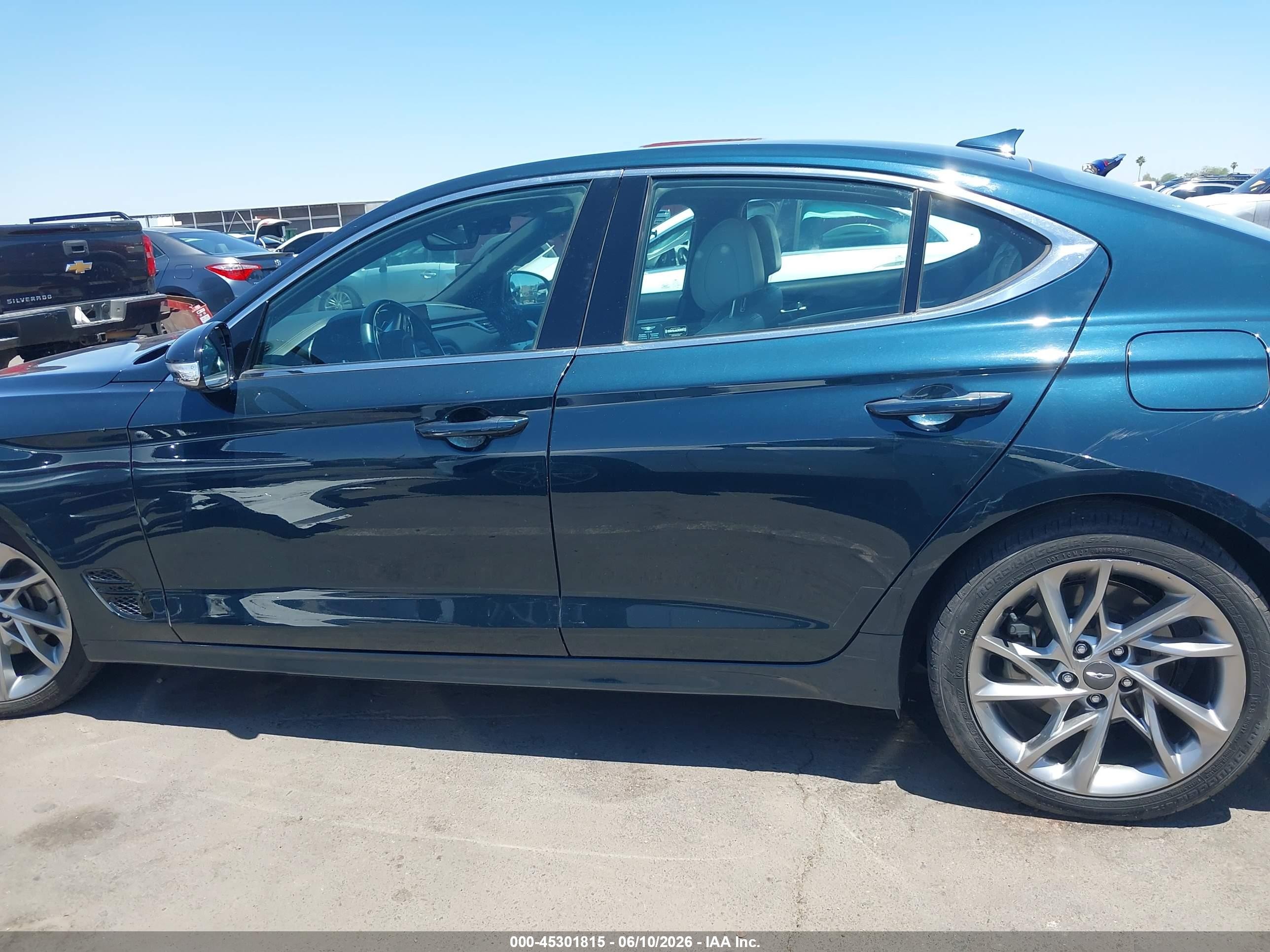 2022 Genesis G70 2.0t Rwd Синий vin: KMTG34TA0NU094691