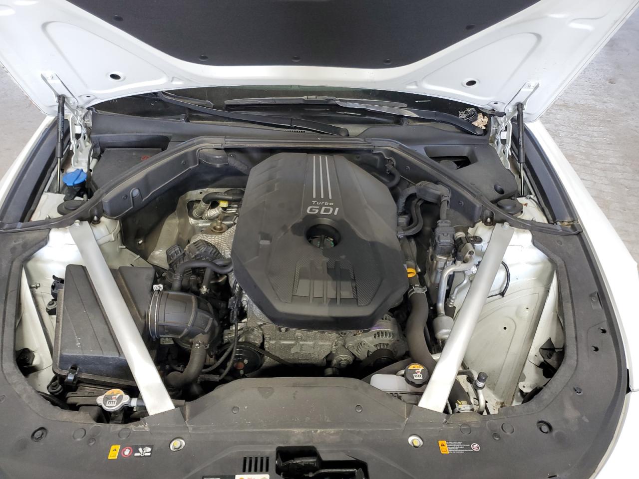 2023 Genesis G70 Base Белый vin: KMTG34TA2PU109971