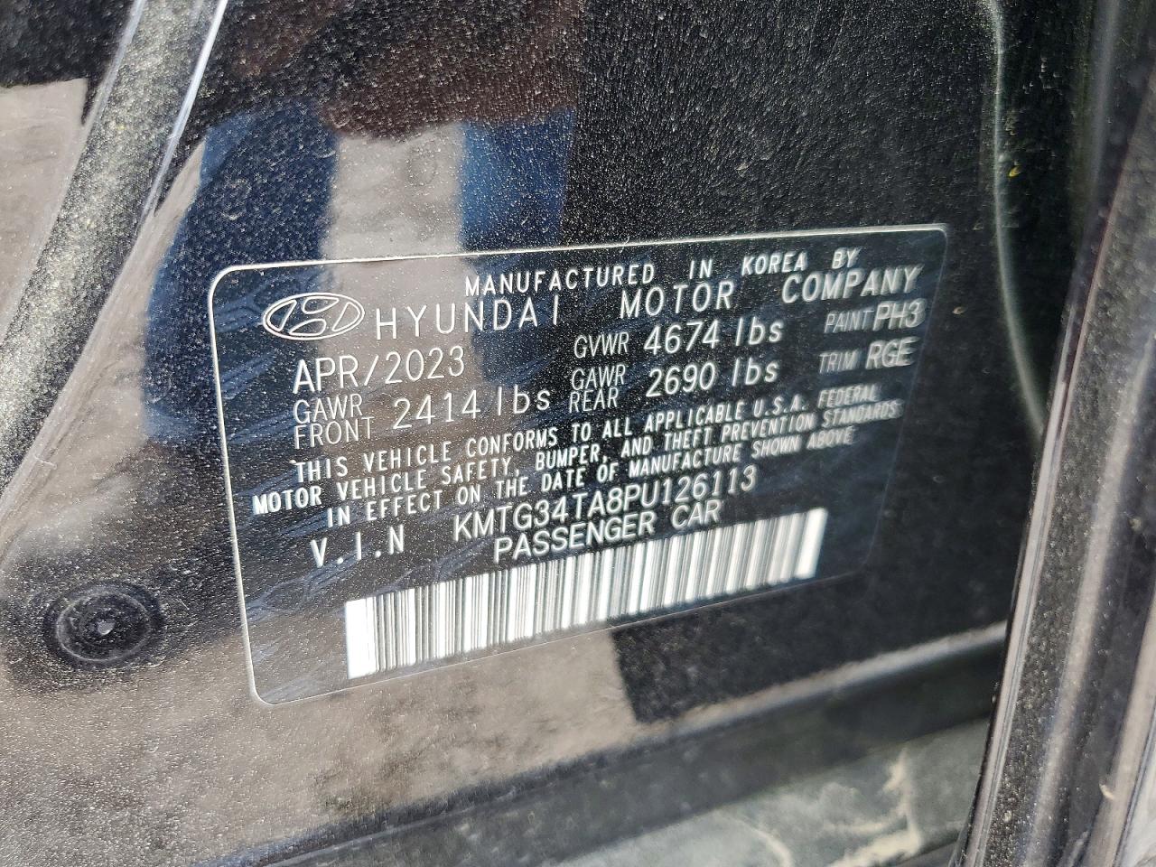 2023 Genesis G70 2.0t Black vin: KMTG34TA8PU126113