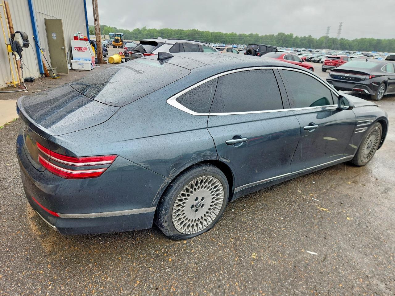 2022 Genesis G80 2.5t Gray vin: KMTGB4SC6NU092191
