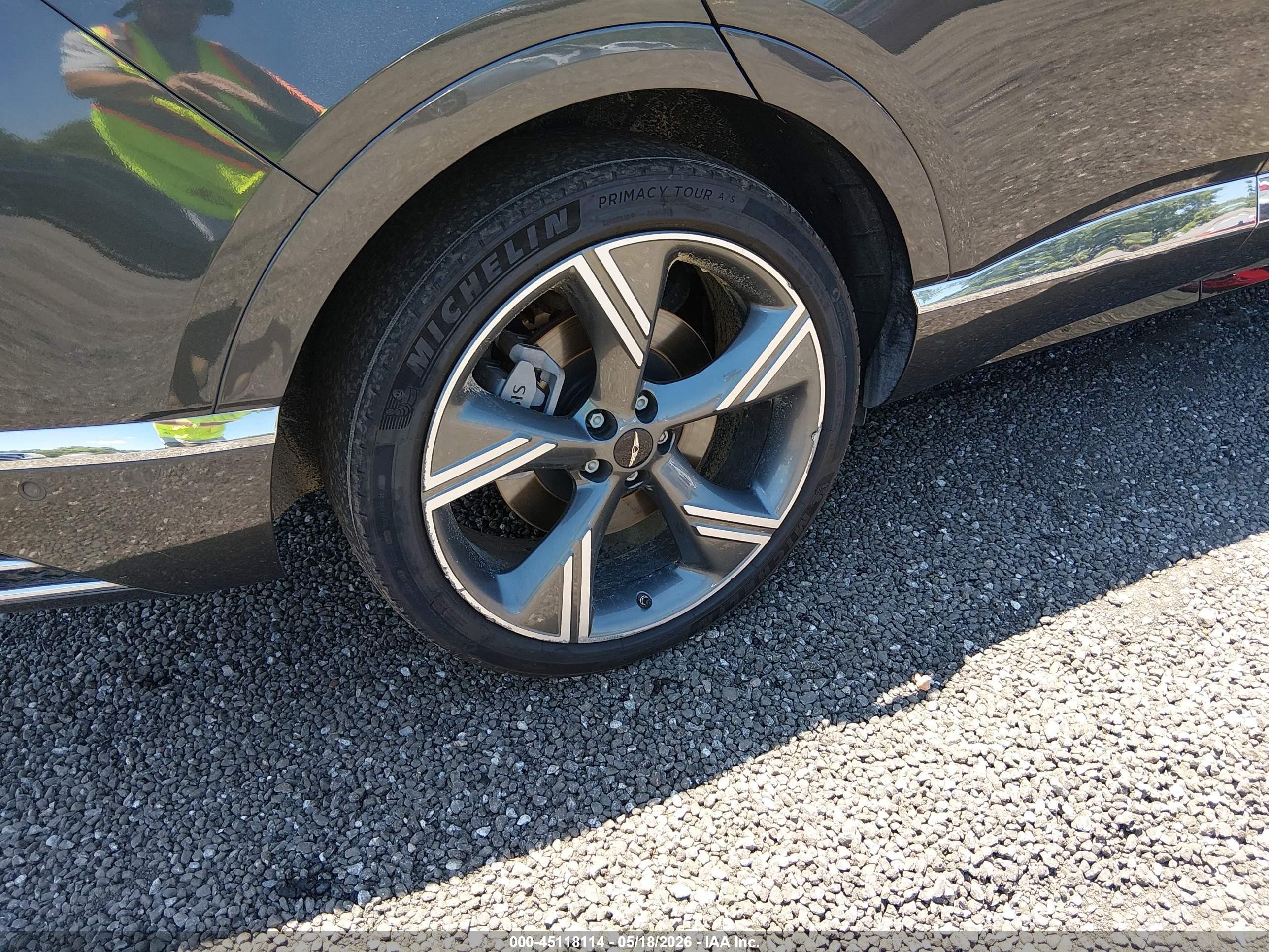 2025 Genesis Gv80 2.5t Prestige Awd Серый vin: KMUHCESB1SU254508